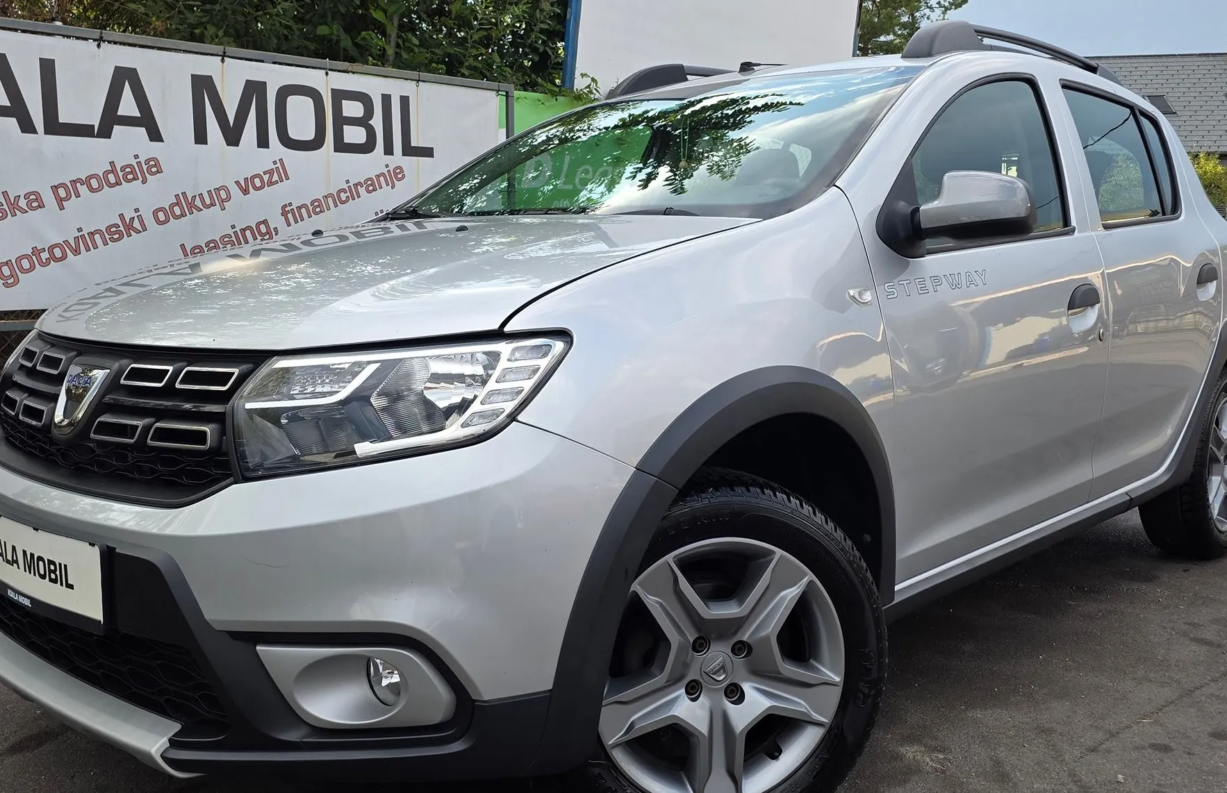 Zunanja slika - Dacia Sandero - Stepway 0.9 TCe KLIMA-PDC-1.LASTNIK-SLOVENSKA - 1