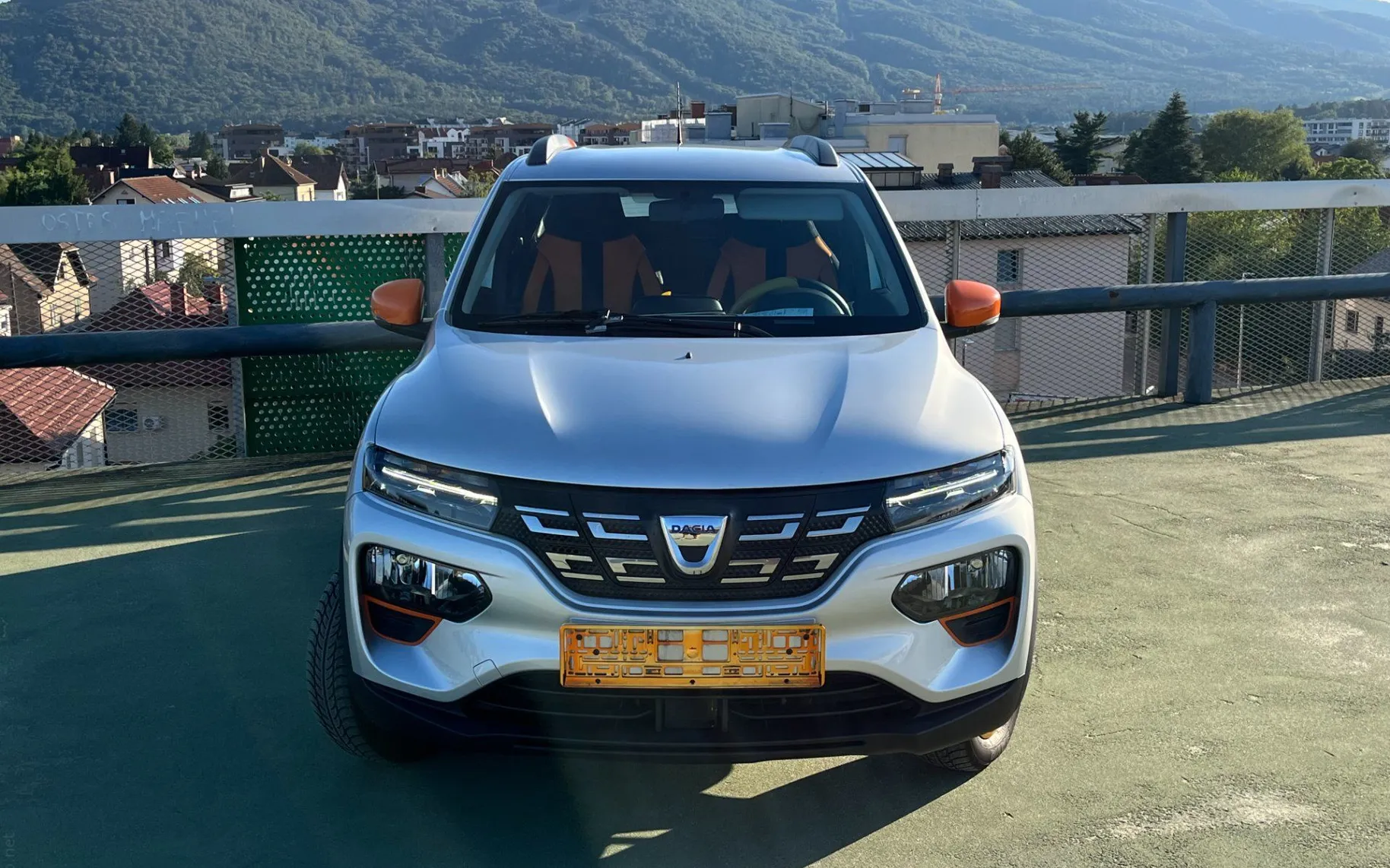 Zunanja slika - Dacia Spring - 1. LASTNICA. VZR.KAM. 2X PDC. NAVI. LED - 3