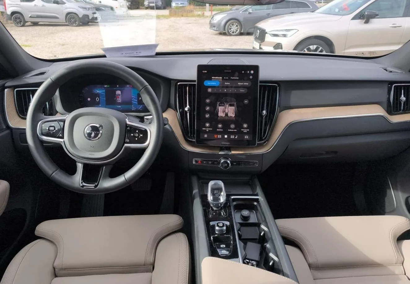 Zunanja slika - Volvo XC60 - B5P AWD Plus Dark Avt. - 19