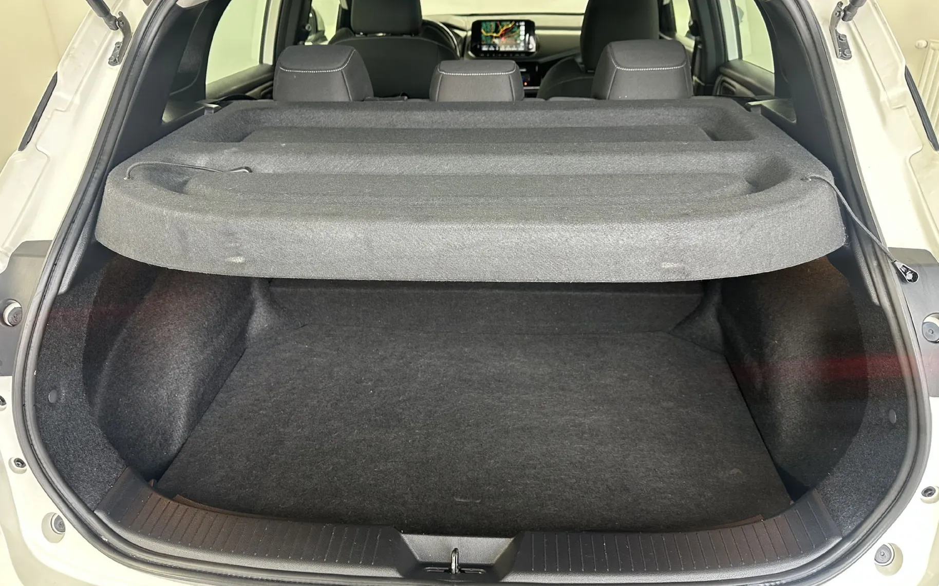 Notranja slika - Nissan Qashqai - CROSSOVER 1.3MHEV 140.NAVI.ACC.KAMERA.LED.BENCIN - 16