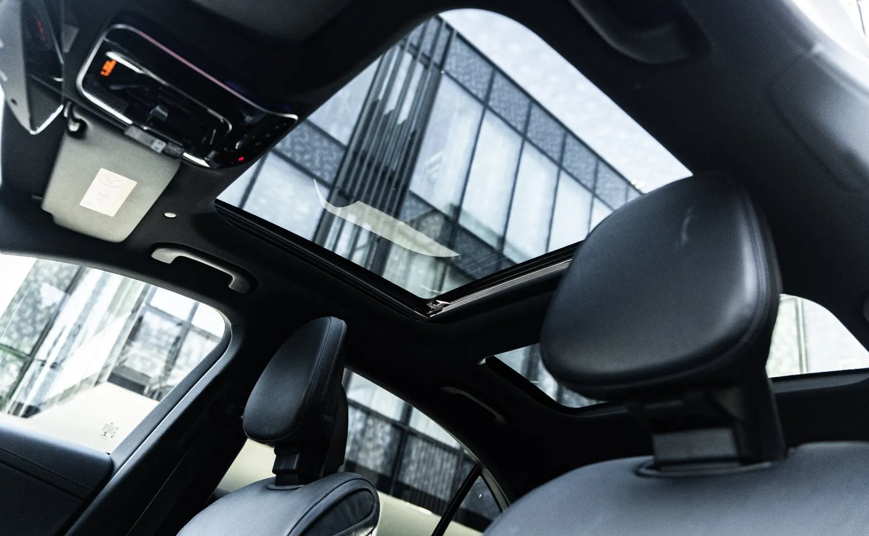 Zunanja slika - Mercedes-Benz C-Razred - C300d - AMG - Digital - Memory - Panorama - 20