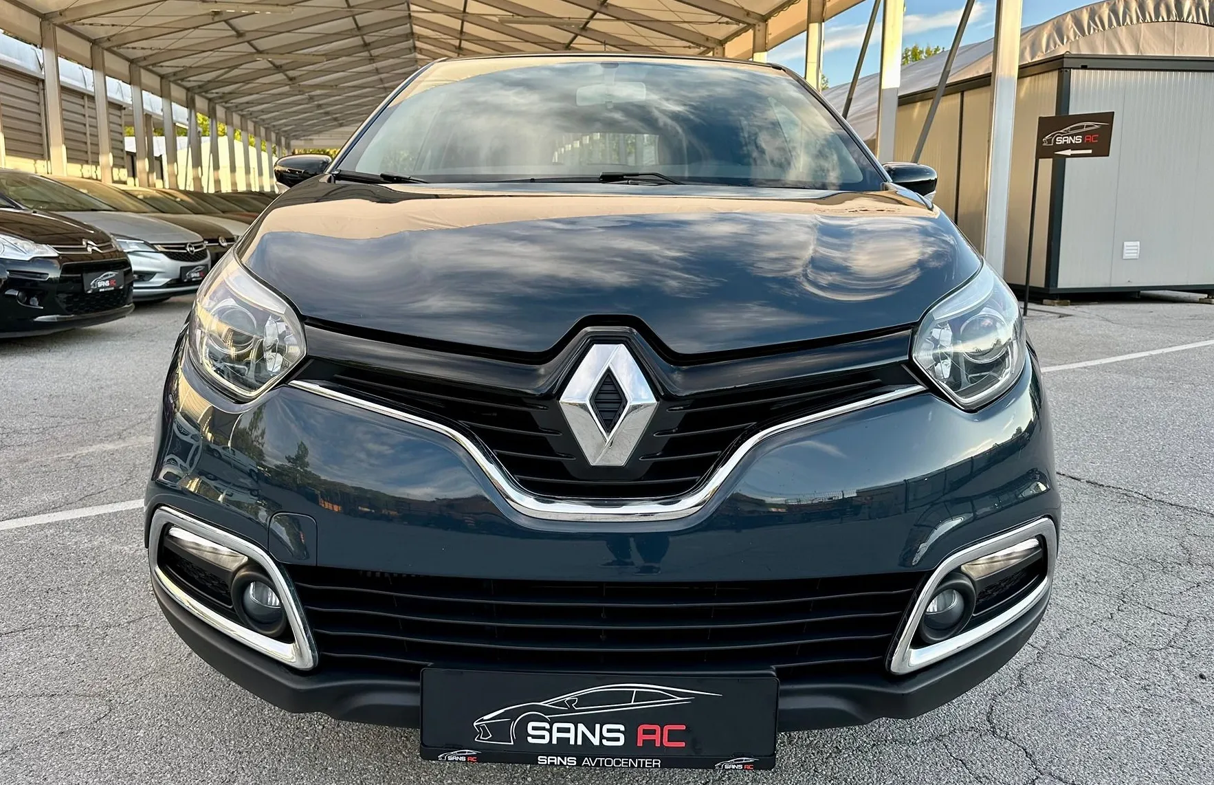 Zunanja slika - Renault Captur - dCi 90 - SLOVENSKI - PDC - NAVIGACIJA - TEMPOMAT - 3