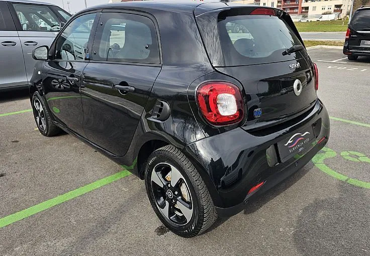 Zunanja slika - Smart Smart forfour - forfour EQ electric drive  82 KM PARKsenz|LED|gretjeSEDEŽE - 6