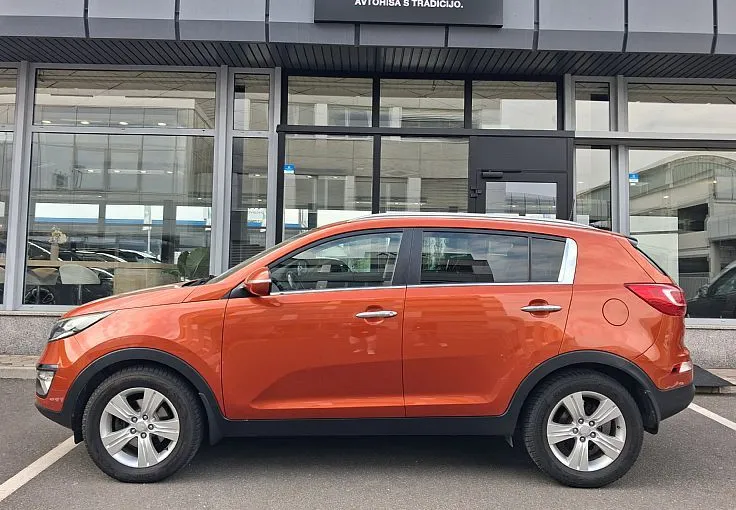 Zunanja slika - KIA Sportage - 2WD 1.7 CRDi Style - 3