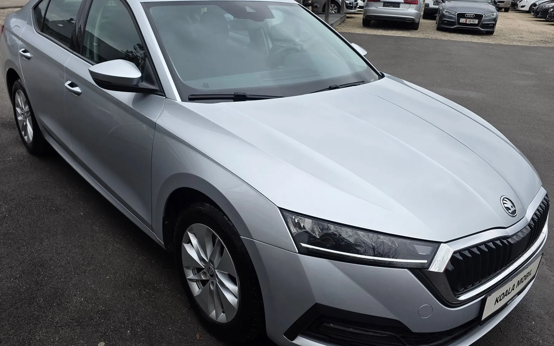 Zunanja slika - Škoda Octavia - 2.0 TDI LIMUZINA LED-ALU PLATIŠČA-ZASLON-PDC-1.LAS - 3
