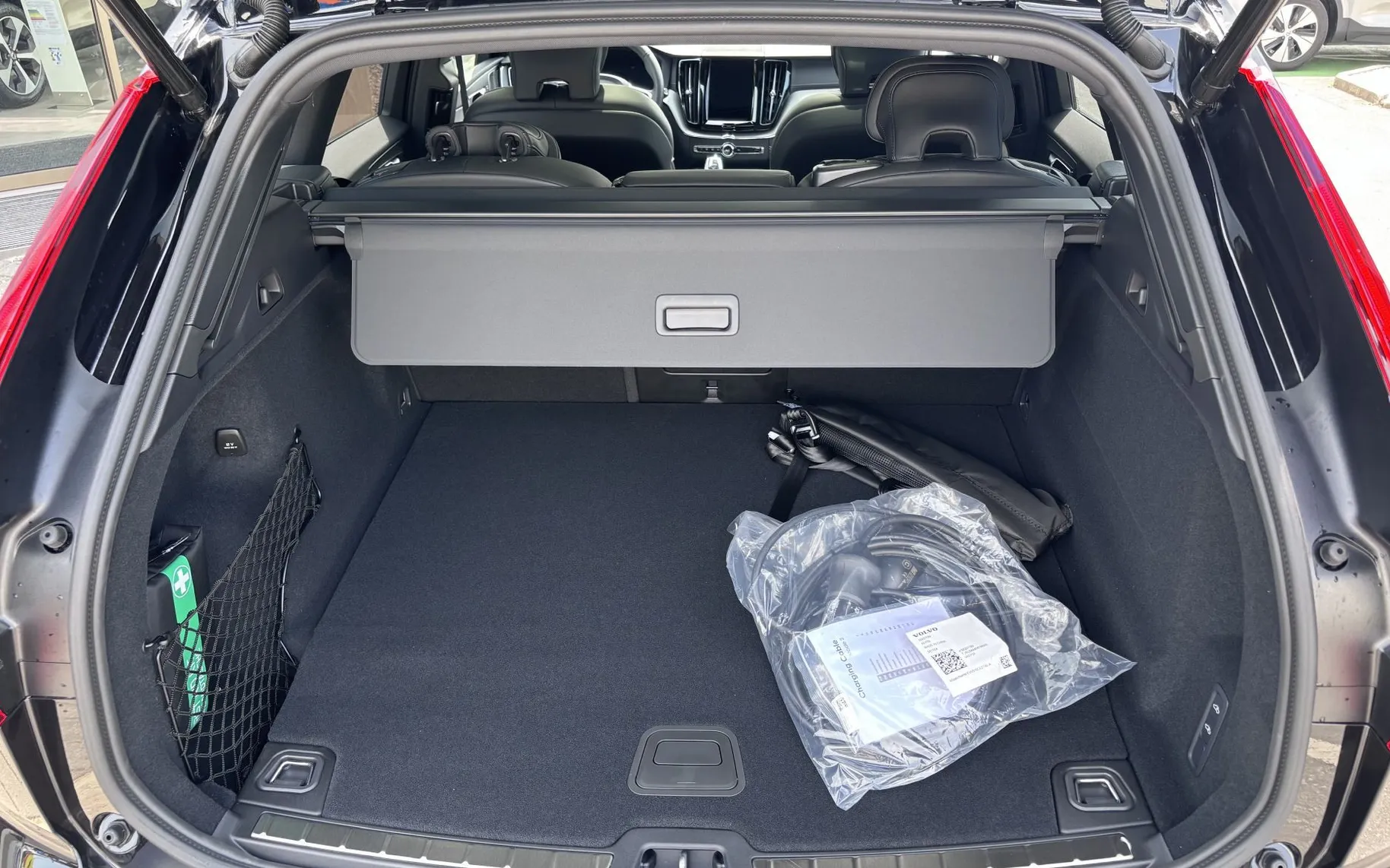 Zunanja slika - Volvo XC60 - T8 TwE Ultra Black Edition - 6