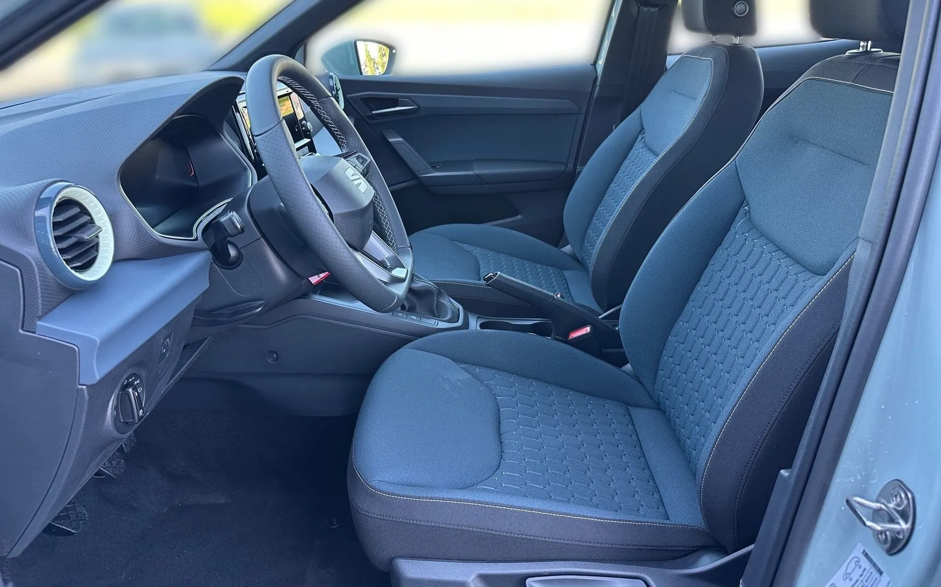 Notranja slika - Seat Arona - 1.0 Eco TSI Style... - 7