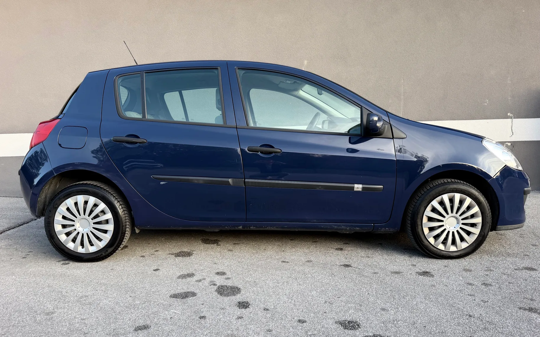 Zunanja slika - Renault Clio - 1.2 Authentique Pack 2.LASTNIK SLO.VOZILO KLIMA - 11