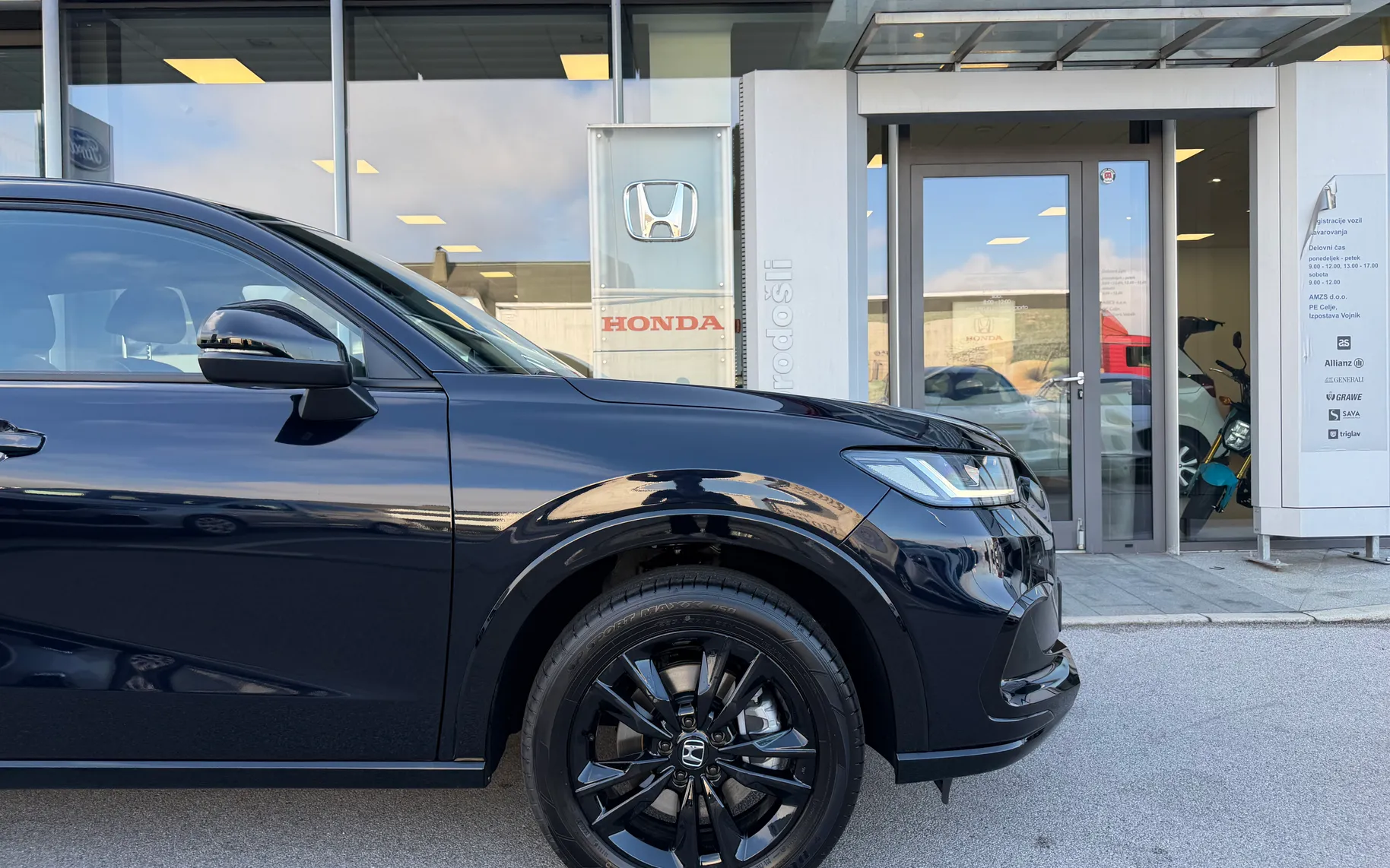 Zunanja slika - Honda ZR-V - 2.0E|HEV|SPORT|ACC|BLACK|NAVI|AKCIJA 4.000 € - 5