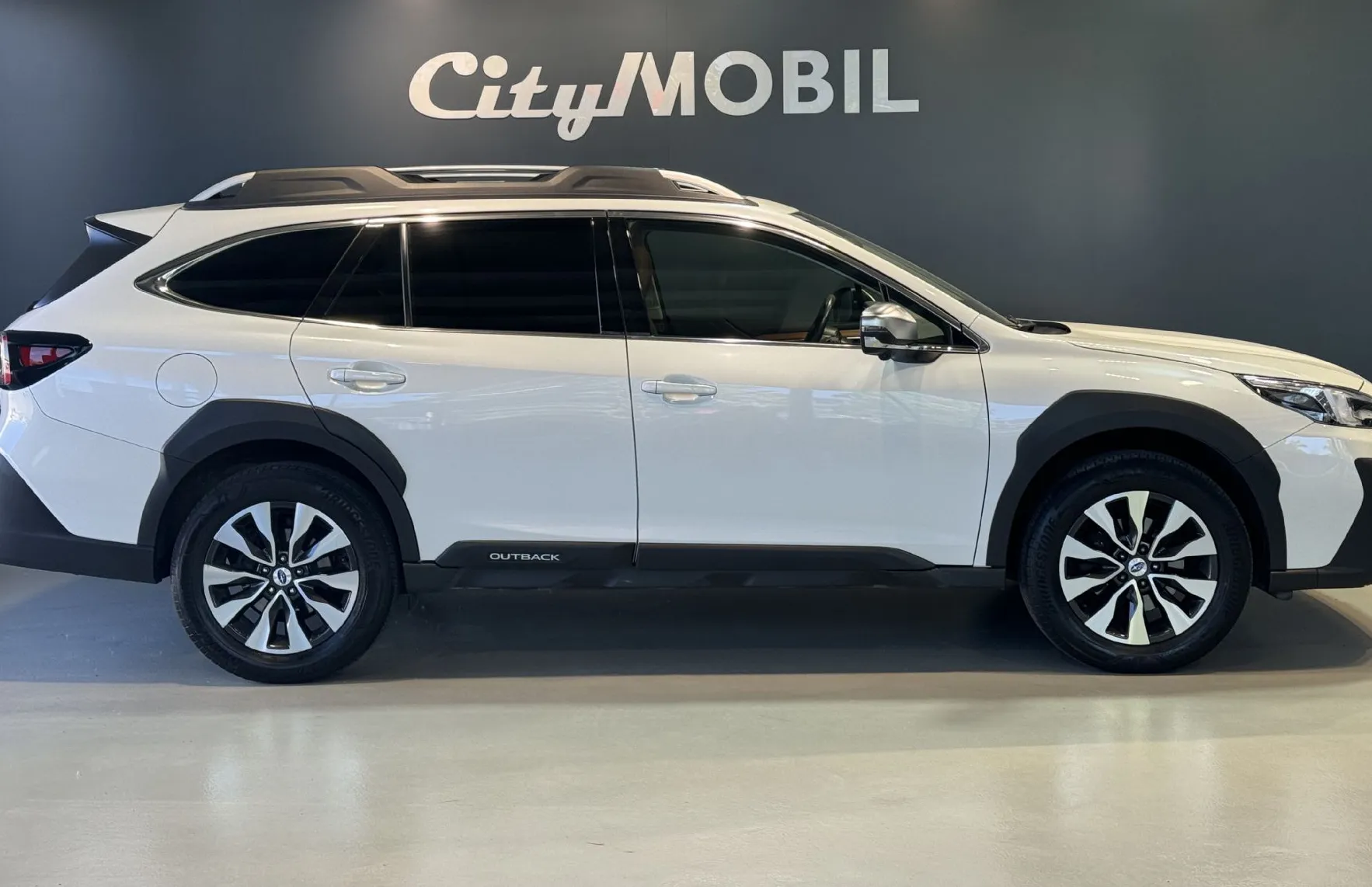 Zunanja slika - Subaru Outback - 1.LASTNIK-SLO-PREMIUM PAK-RADAR-MEMORY-KEYLESS GO - 5