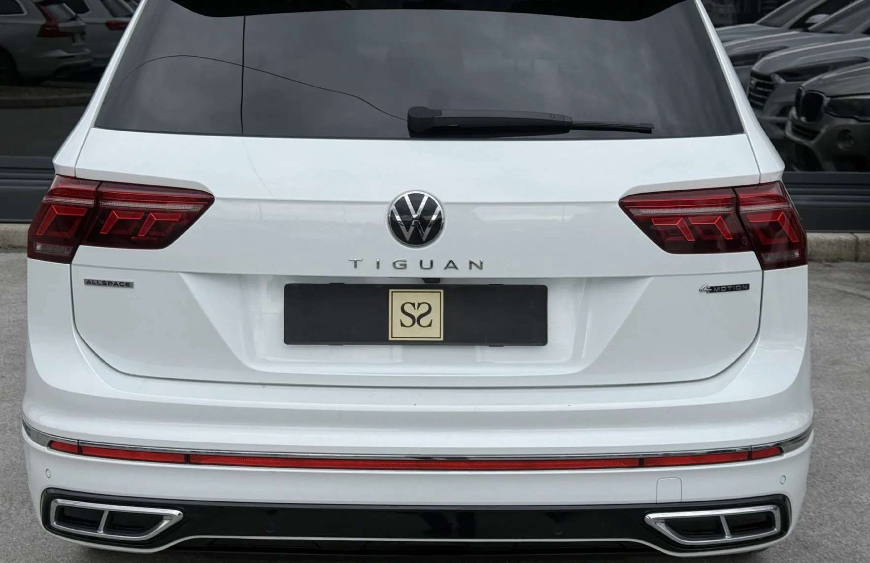 Zunanja slika - Volkswagen Tiguan Allspace - 2.0TSI 4M R-Line PANO-LED-20COL-AMBI-ACC-VIRTUAL - 6