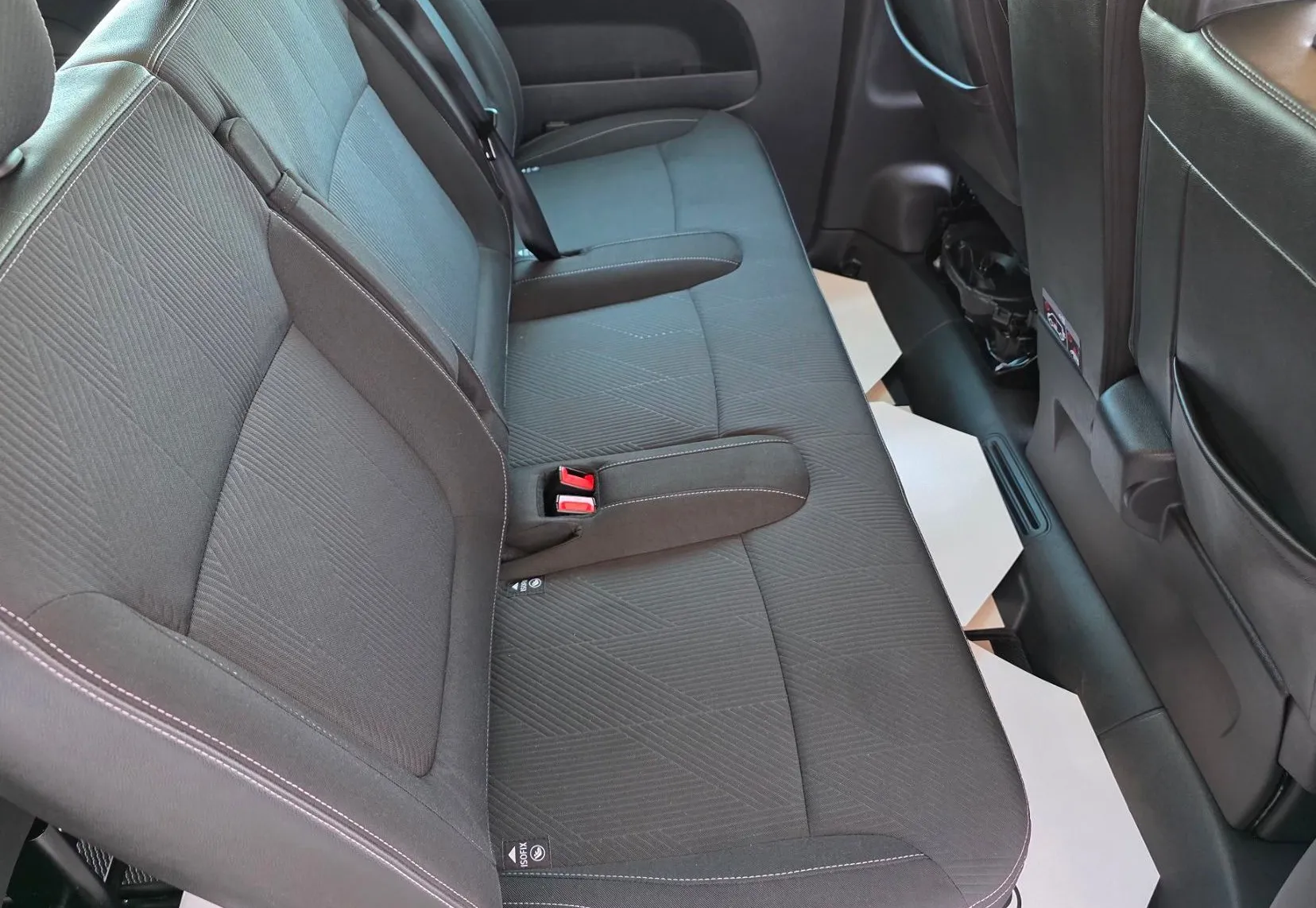 Zunanja slika - Renault Trafic Grand Intense - 2.0 dCI - 19
