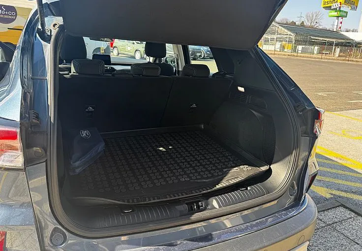 Zunanja slika - Ford Kuga - Trend 1.5 Trend-NAVI-GRETJE 1 LASTNIK - 12