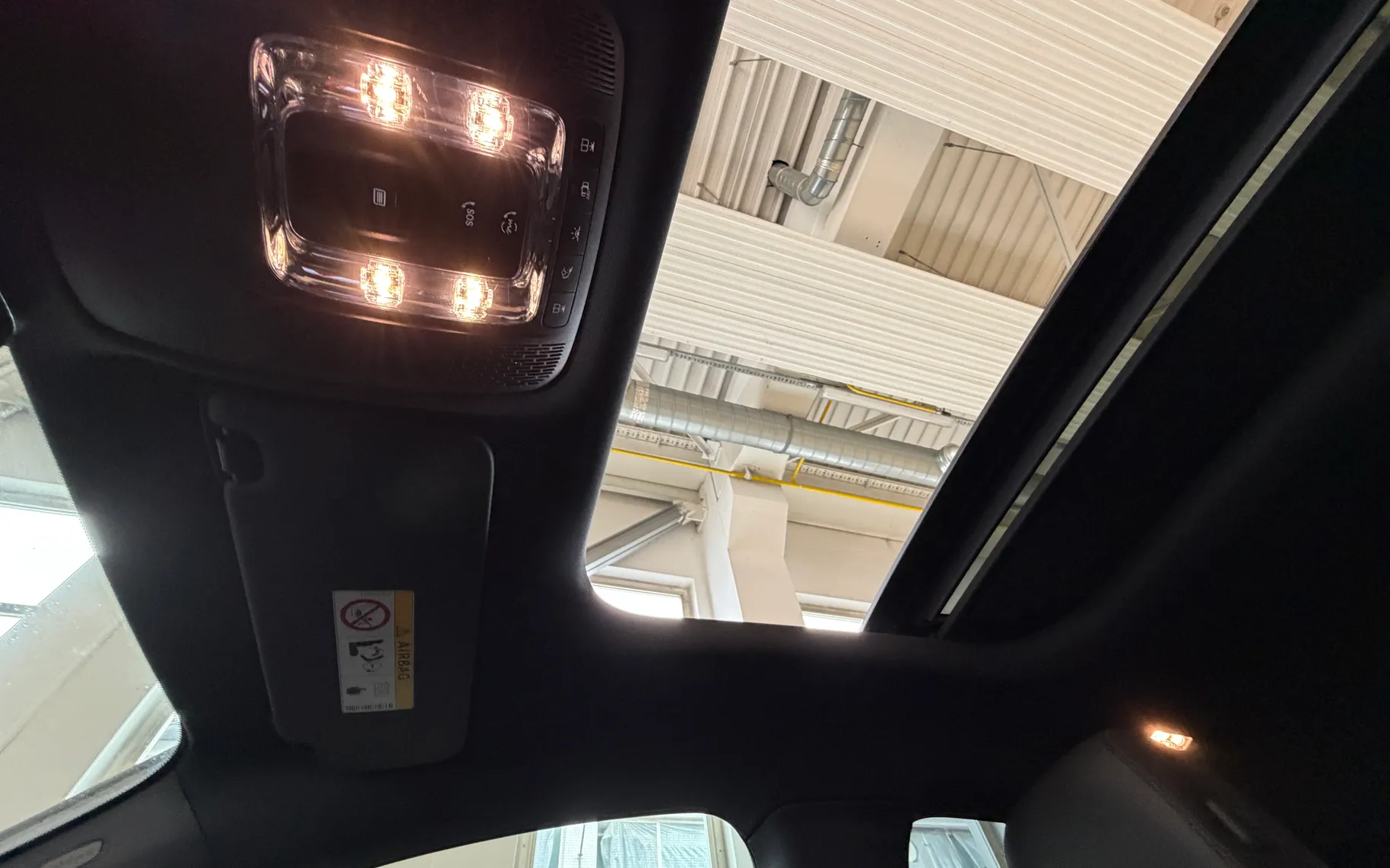 Notranja slika - Mercedes-Benz CLA-Razred - 200d - 25