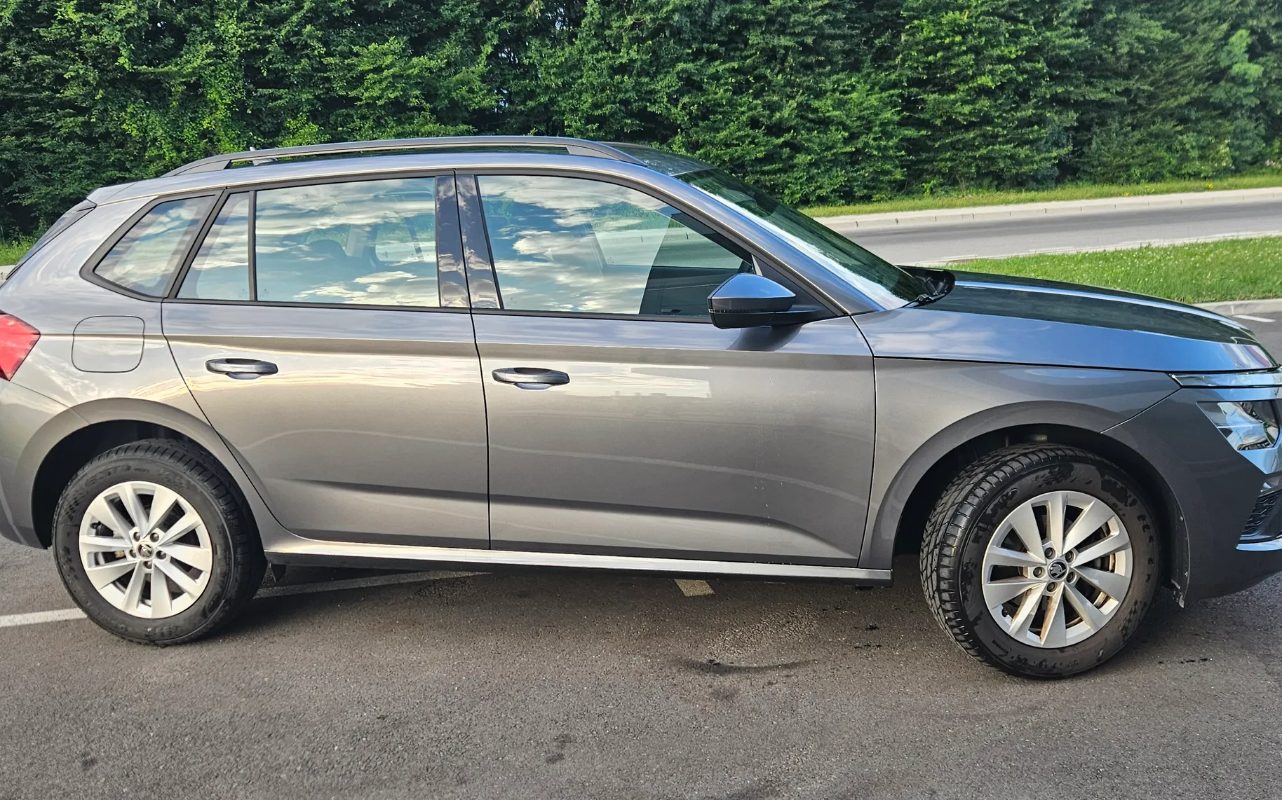 Zunanja slika - Škoda Kamiq - 1,0 TSI Ambition DSG - 2