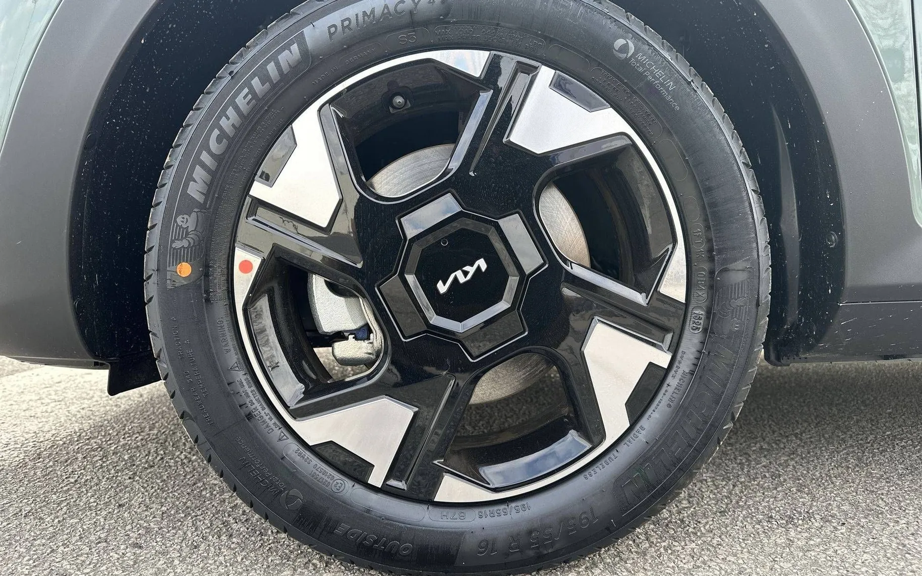 Notranja slika - KIA Stonic - 1.0 T-GDi EX Pulse DCT - 9