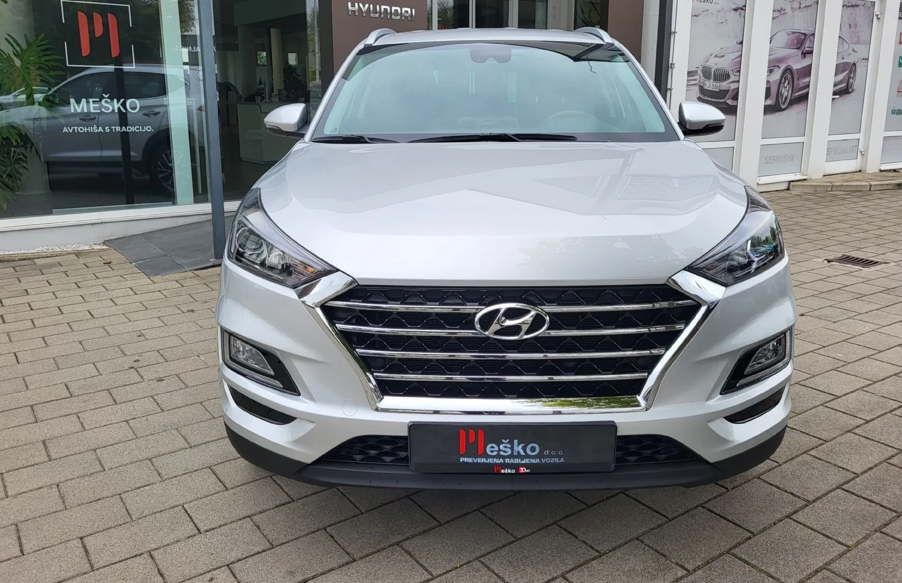 Zunanja slika - Hyundai Tucson - 1.6 GDI Premium slo-navi-alu-pdc-acc-tempom-kamera - 2