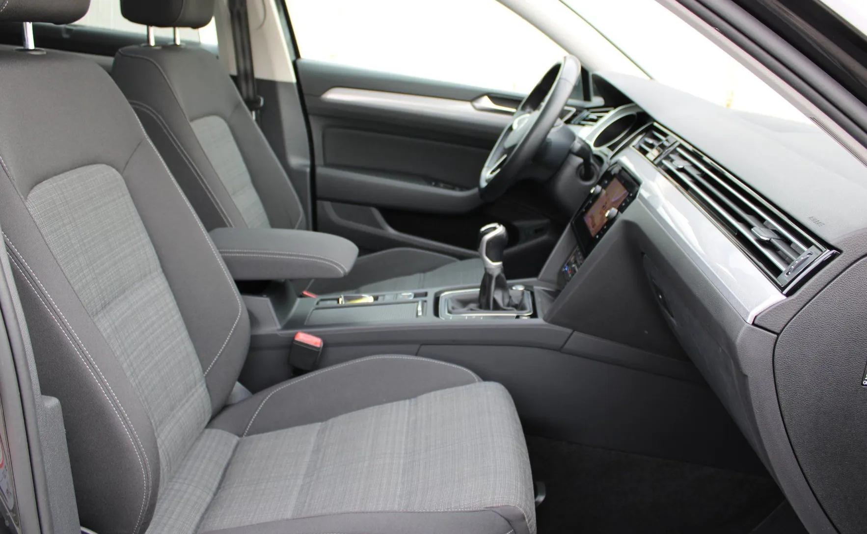 Zunanja slika - Volkswagen Passat - Variant 2.0 TDI BMT SCR Business - 12