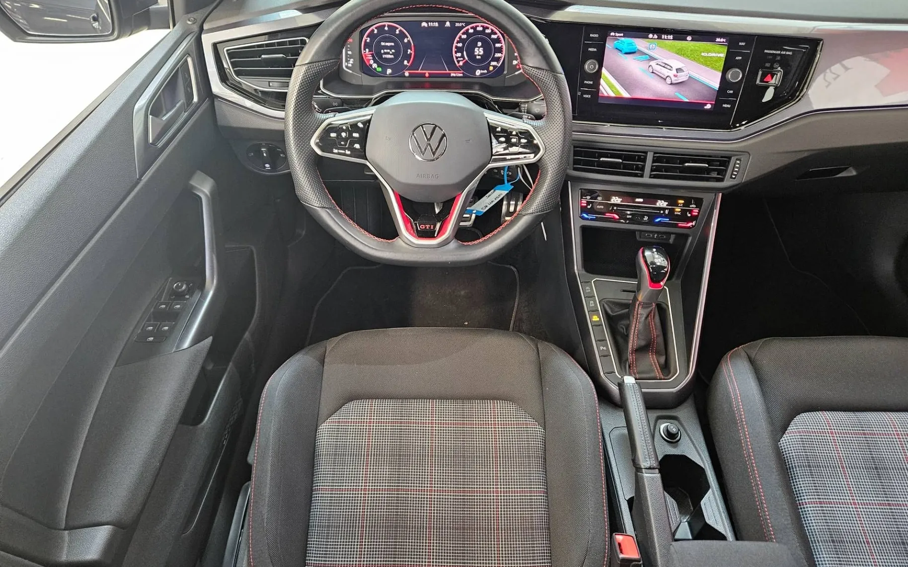 Notranja slika - Volkswagen Polo - 2.0 TSI GTI DSG - 7