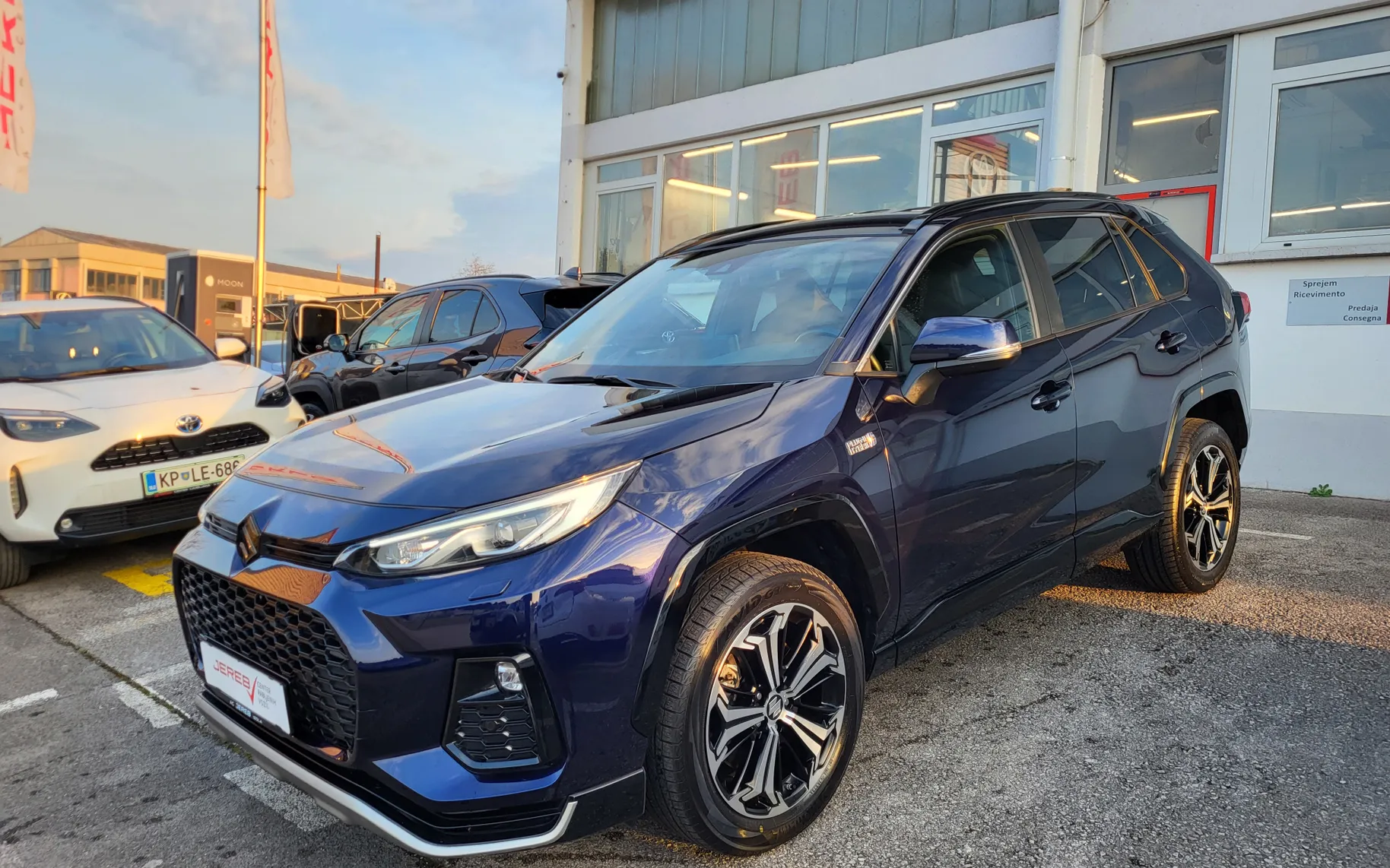 Zunanja slika - Suzuki Across - 2.5 PHEV AWD - 1