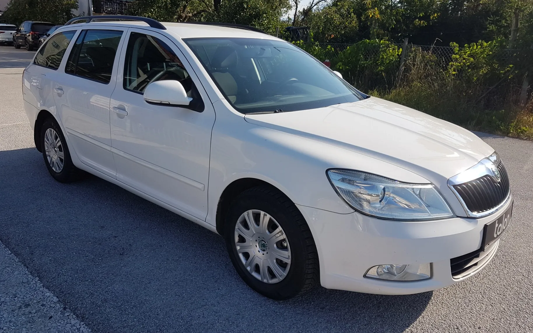 Zunanja slika - Škoda Octavia - Combi 2,0 TDI CR DPF - 3