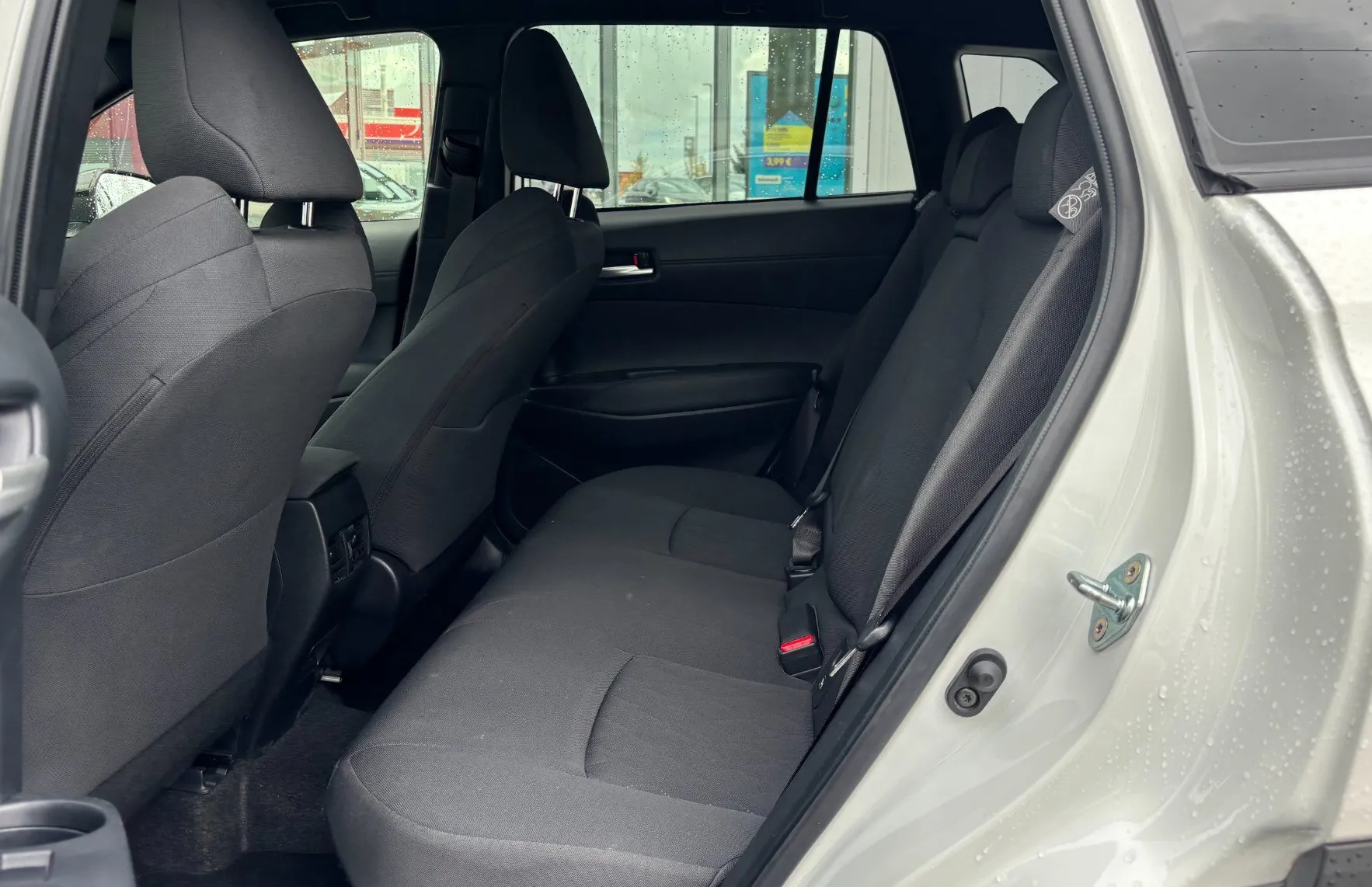 Zunanja slika - Toyota Corolla Cross - Hybrid 1.8 VVT-i Style Avt. - 13