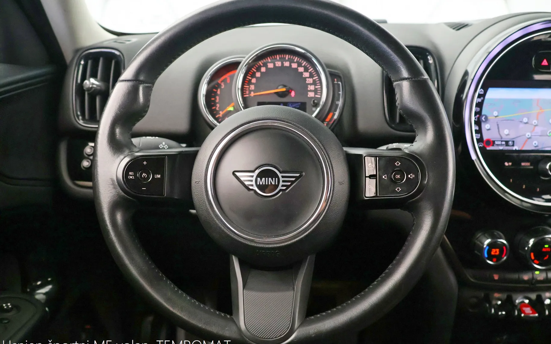 Zunanja slika - MINI Countryman Cooper - D 2.0d Aut Essential Trim 150KM - 8