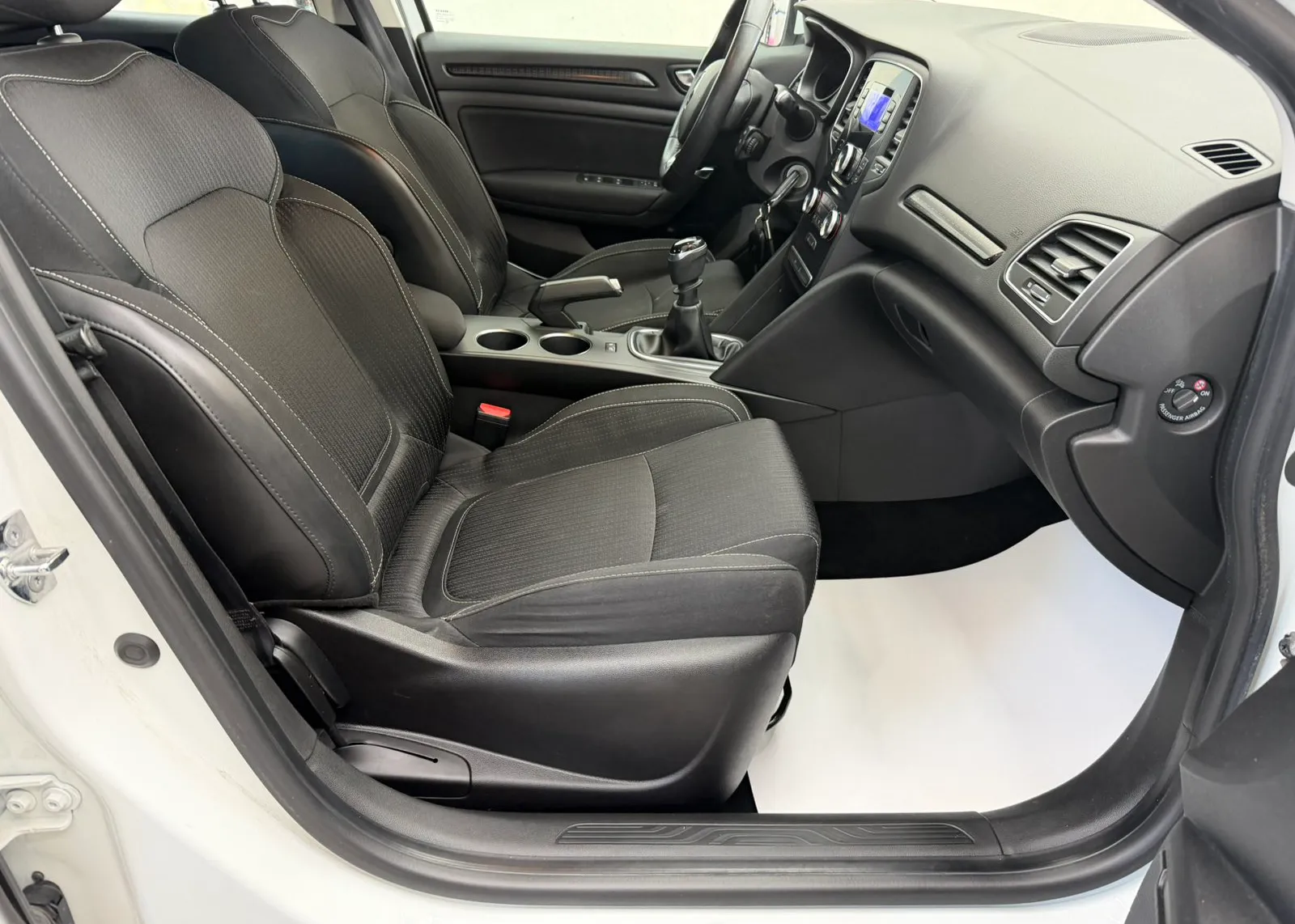 Zunanja slika - Renault Megane - Mégane 1.5 dCi 95 Expression - 7