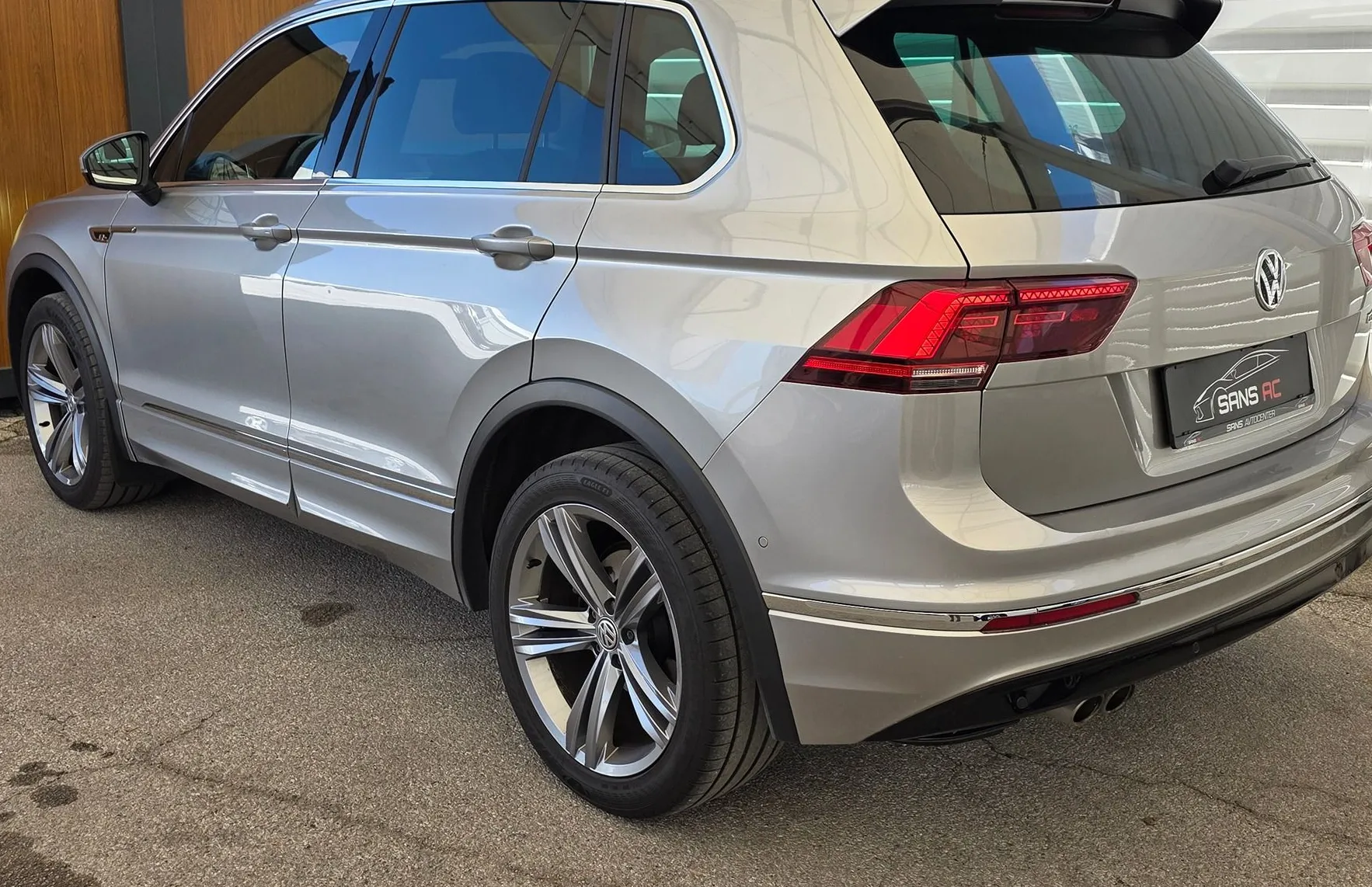Zunanja slika - VW Tiguan Allspace - 4motion 2.0 TDI R-Line - VIRTUAL - WEBASTO- KLJUK - 3