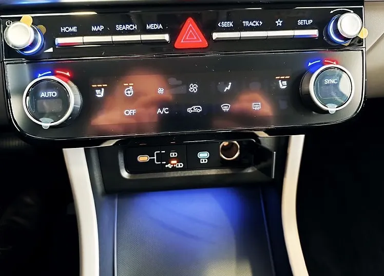 Zunanja slika - Hyundai Tucson - 1.6 T-GDI PREMIUM BLUE-SVETL.NOTR-AVT.PRTLJ-VIDEO - 11