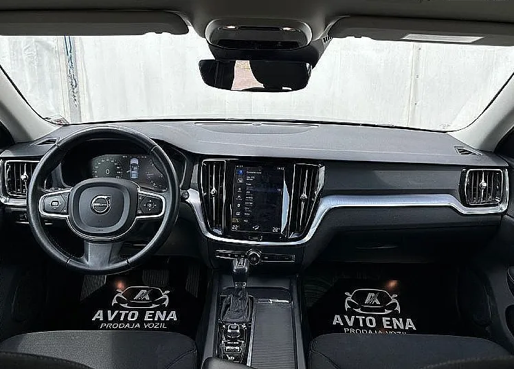 Zunanja slika - Volvo V60 - D3 AUT Business - LED - NAVI - 10
