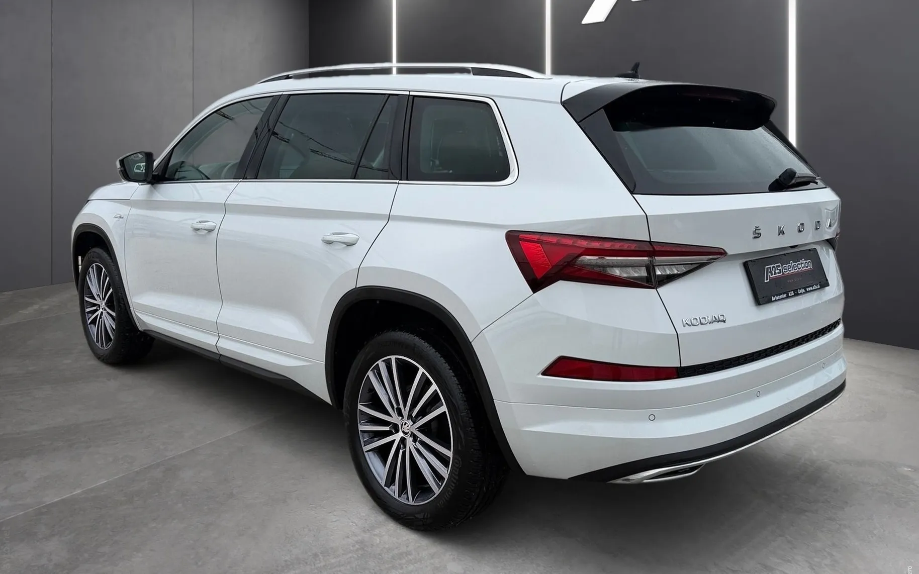 Zunanja slika - Škoda Kodiaq - L K 2.0 TDI 110kW 4X4 DSG-Matrix LED-Mrtvi kot- - 4