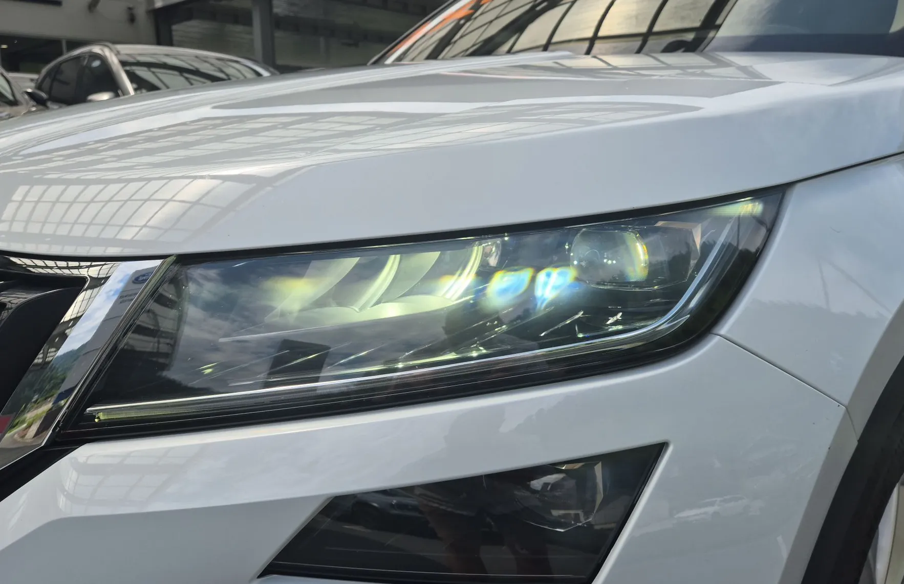 Zunanja slika - Škoda Kodiaq - STYLE 2.0 190PS DSG 4X4-SLO-1.LAST-OGROMNO OPREME - 7