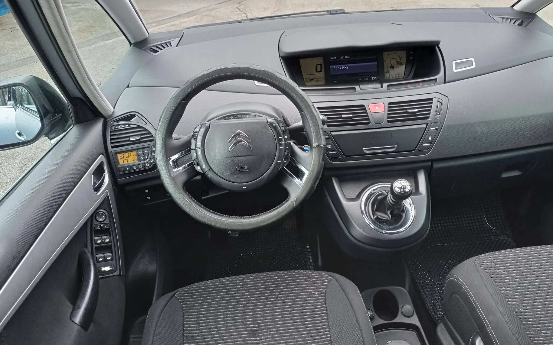 Zunanja slika - Citroën C4 - Picasso 1.6 HDI.OPR.VEL.SERVIS - 2