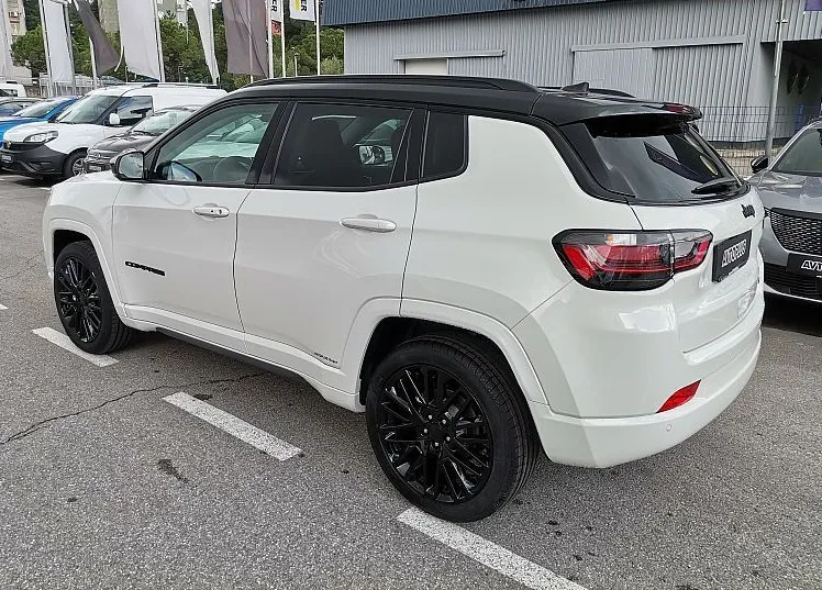 Zunanja slika - Jeep Compass - 1.5 T4 DCT7 e-Hybrid  Summit 1.lastnik SLO vozilo - 4