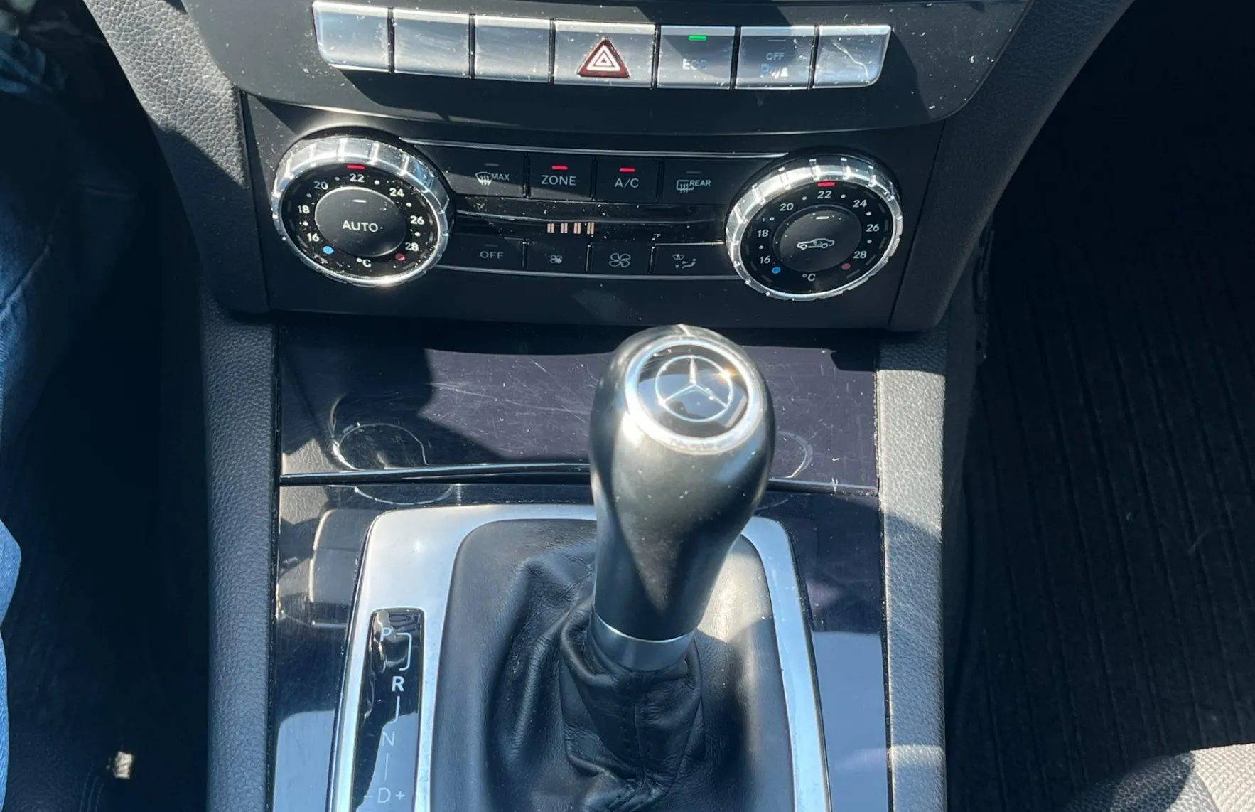 Zunanja slika - Mercedes-Benz C-Razred - C Coupe 220 CDI BlueEFFICIENCY 2X PDC. TEMPO. - 18
