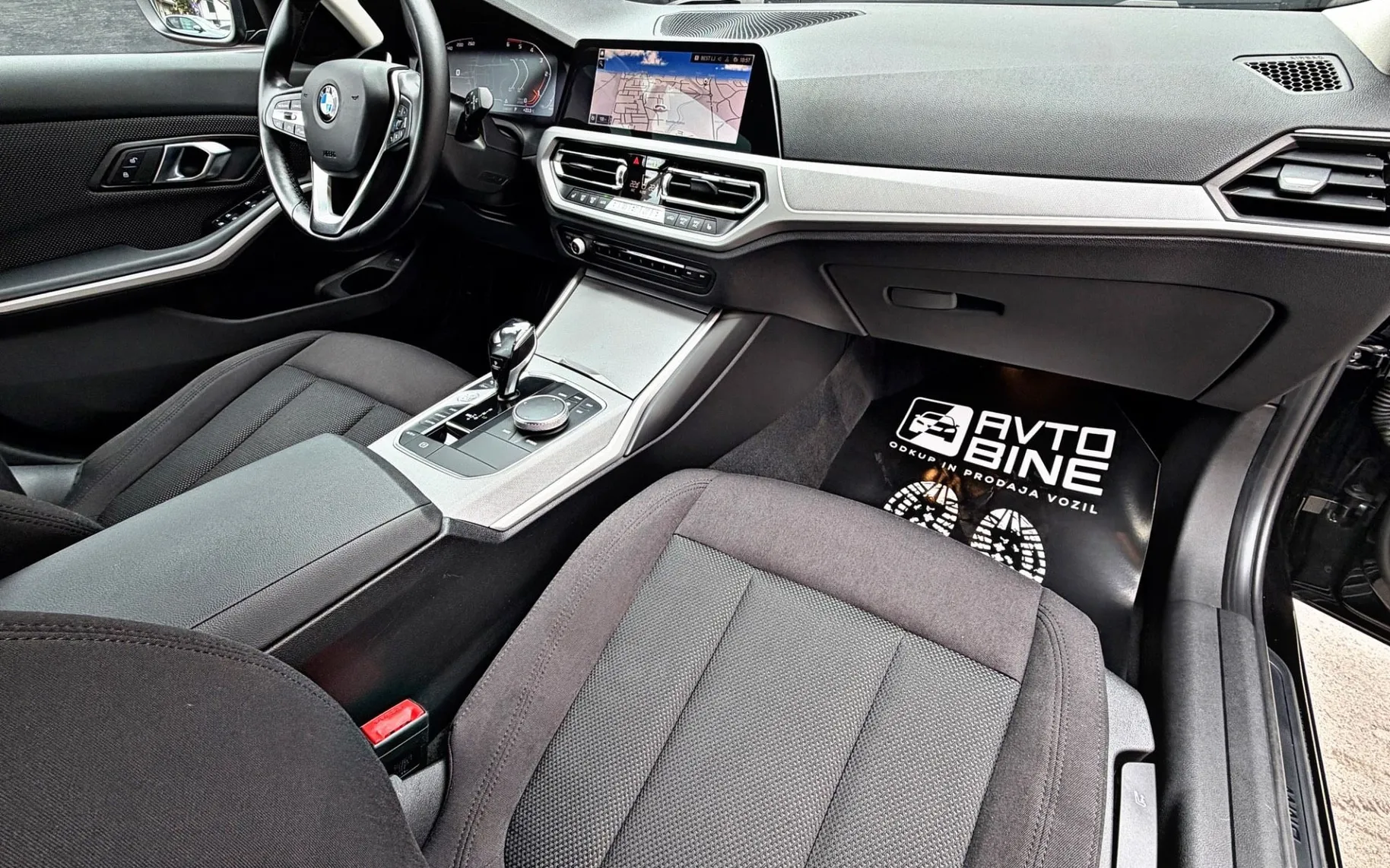 Notranja slika - BMW serija 3 Touring: - Touring Sport Line•LASER•VIRTUAL•HEAD UP•NAVI•... - 9