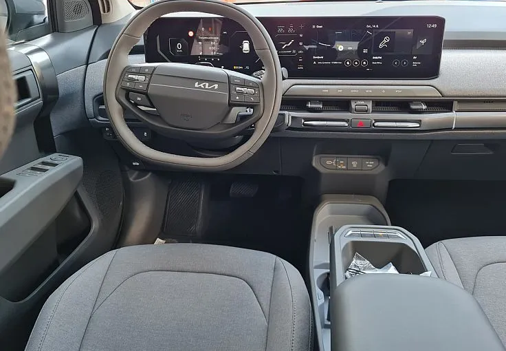 Zunanja slika - KIA EV3 - 58.3 kWh baterija. 150 kW  204 KM  Star - 9