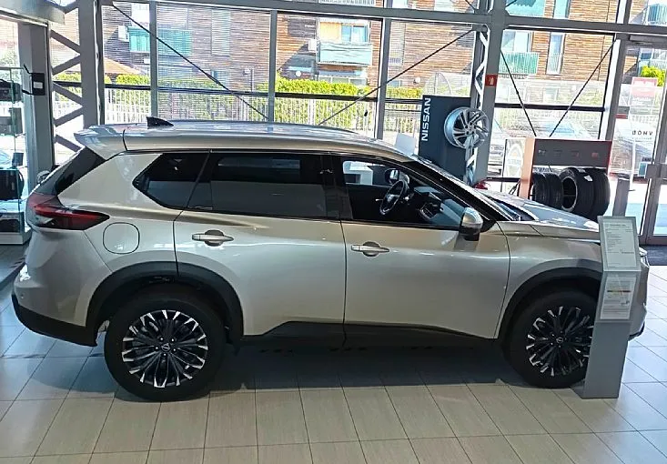 Zunanja slika - Nissan X-Trail - 1.5 e-Power Connecta Avt. + Comfort paket - 5