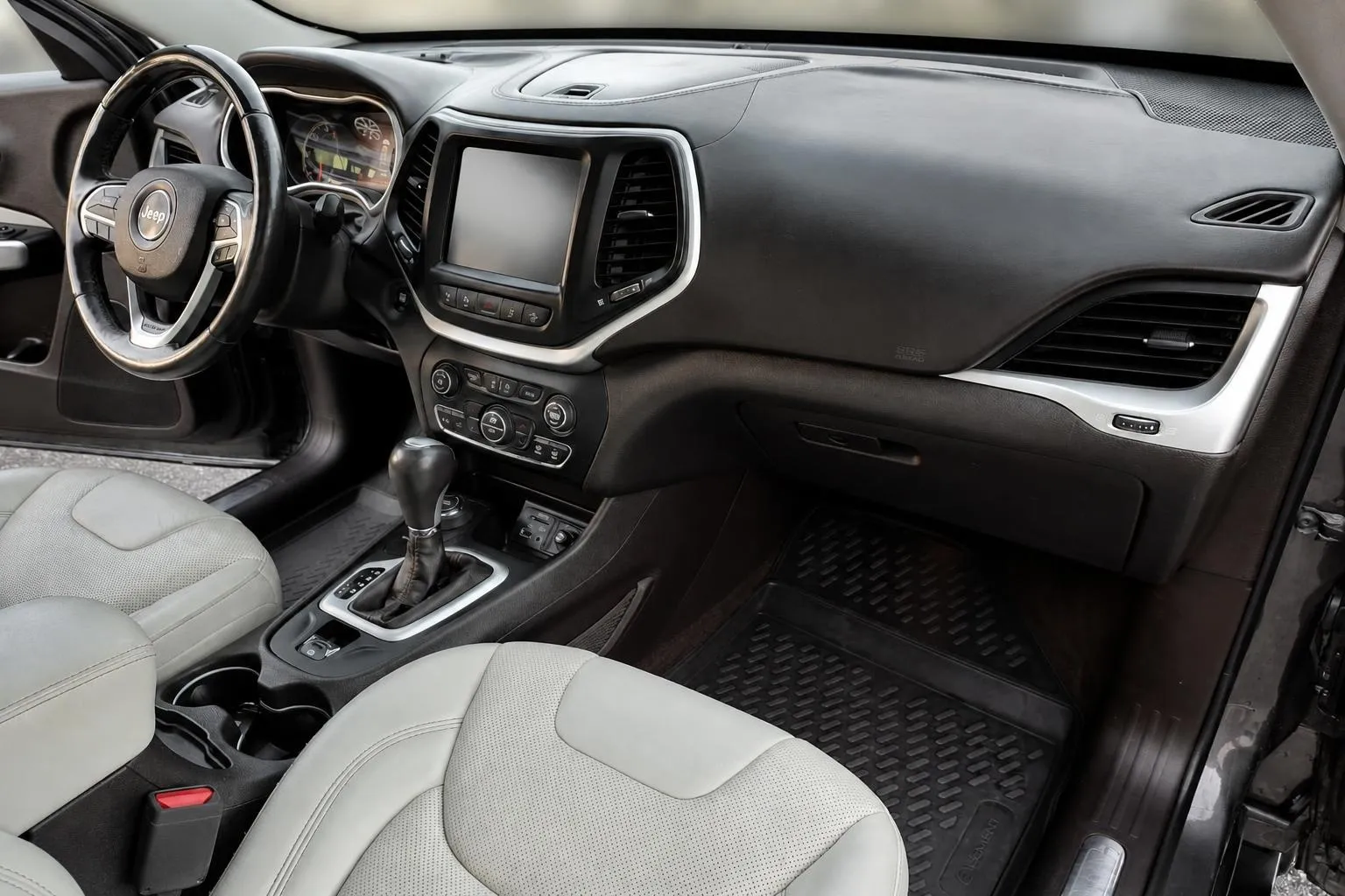 Notranja slika - Jeep Cherokee - 2.2 CRD AWD Avt.-KAMERA-PANORAMA-LED-GARANCIJA... - 12