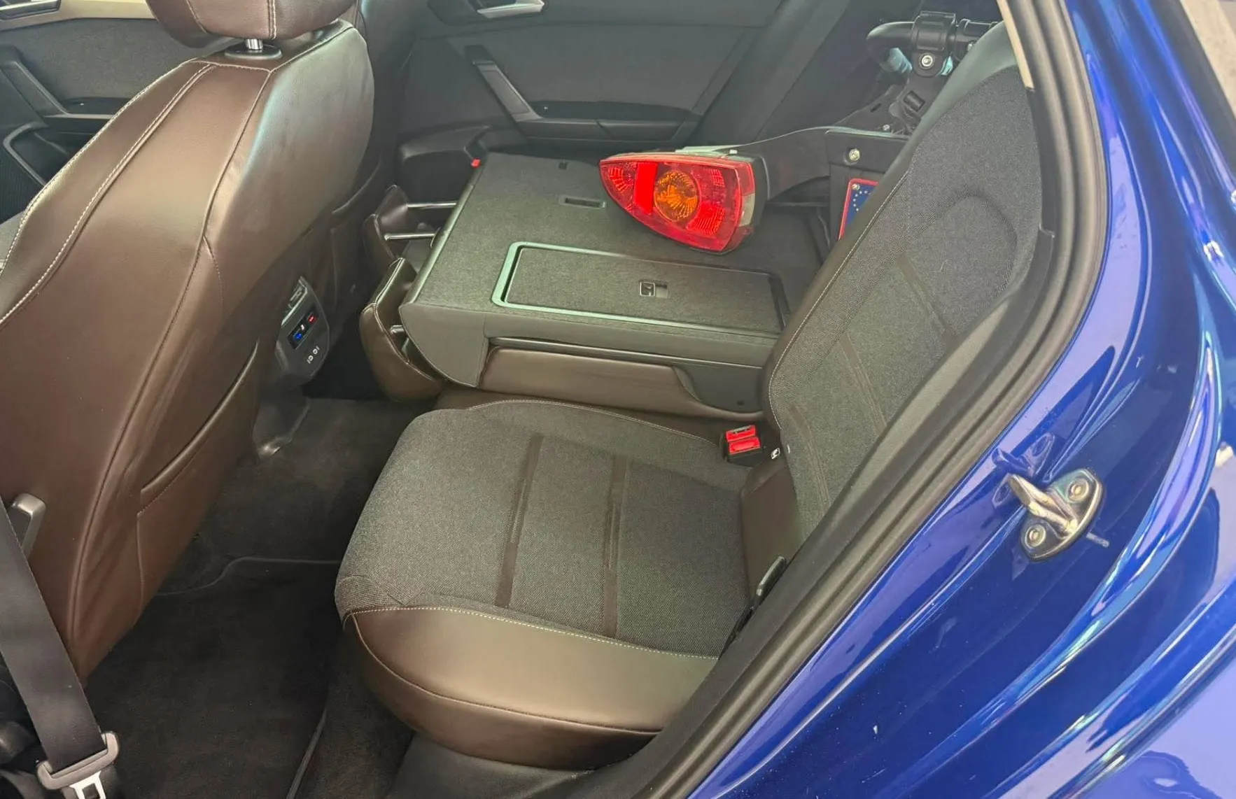 Zunanja slika - Seat Leon - ST 1.5 TSI Xcellence.KAMERA.LED.110 KW.74.000 KM - 9
