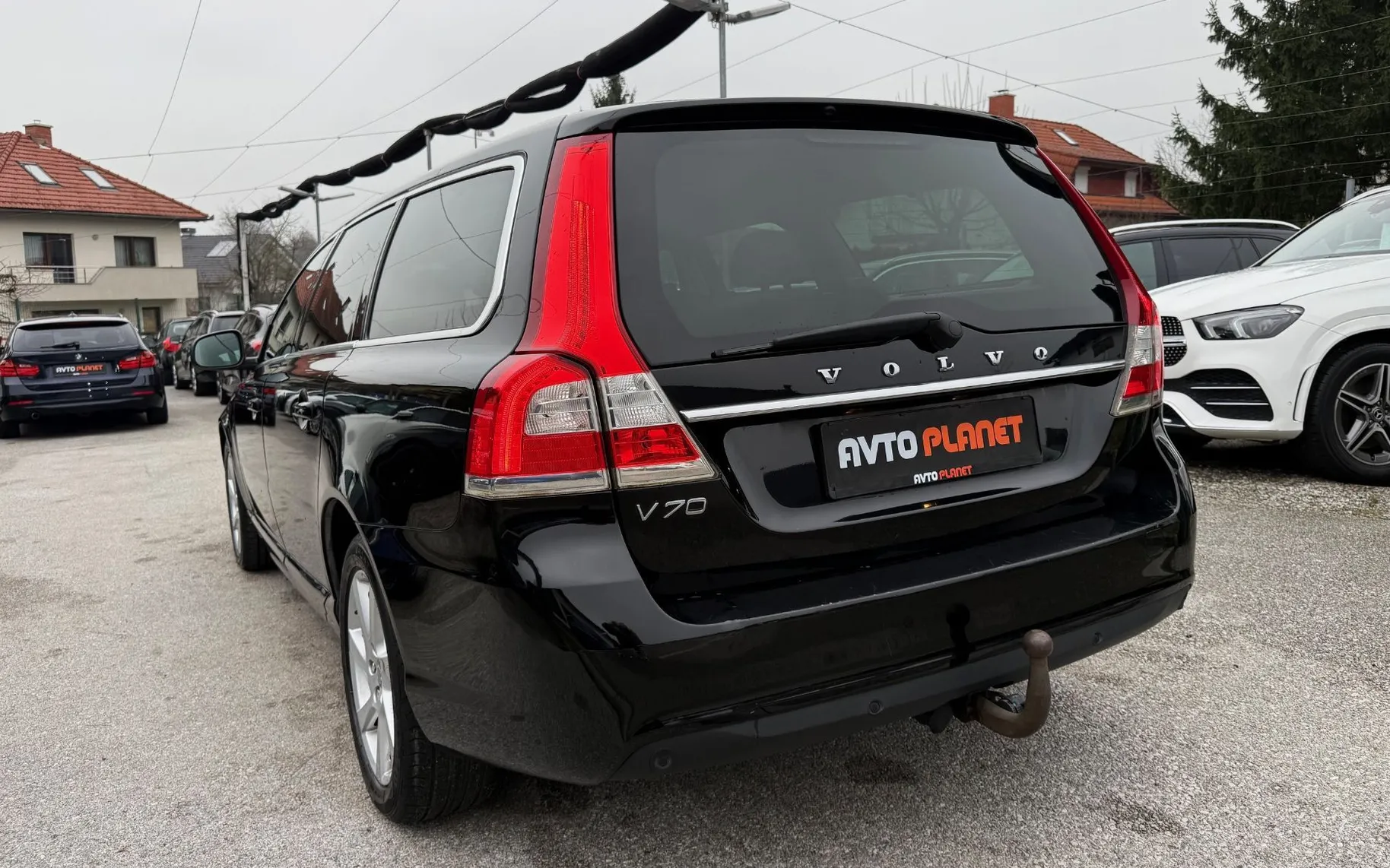 Zunanja slika - Volvo V70 - 2.0 D AUT. Momentum LED NAVI USNJE VLEČNA - 2