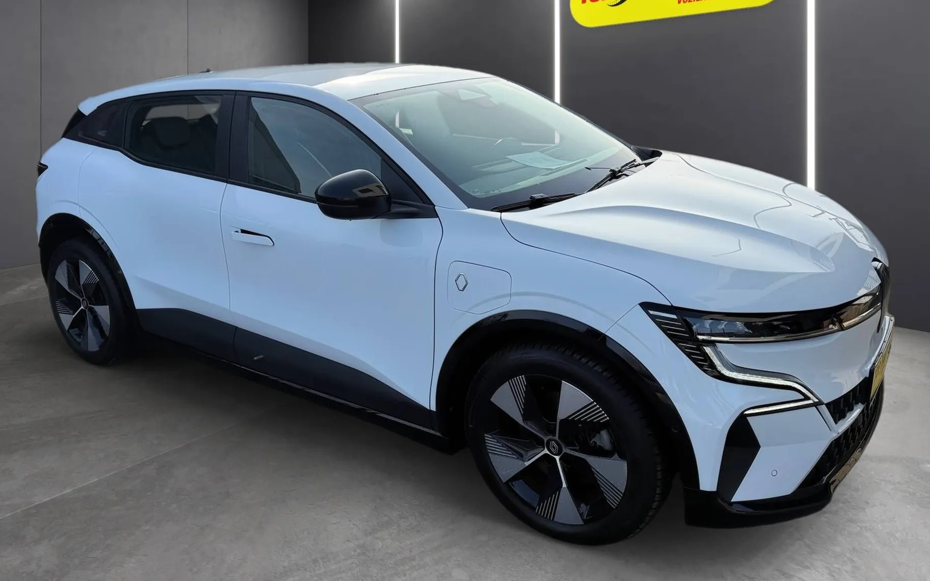 Zunanja slika - Renault Megane E-tech - equilibre EV40 96kW  SUBVENCIJA 3000 EUR ... - 8