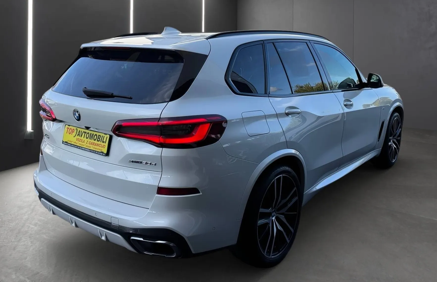 Zunanja slika - BMW X5 - serija : xDrive30d M SPORT PAKET KAMERA 360 RADAR - 10