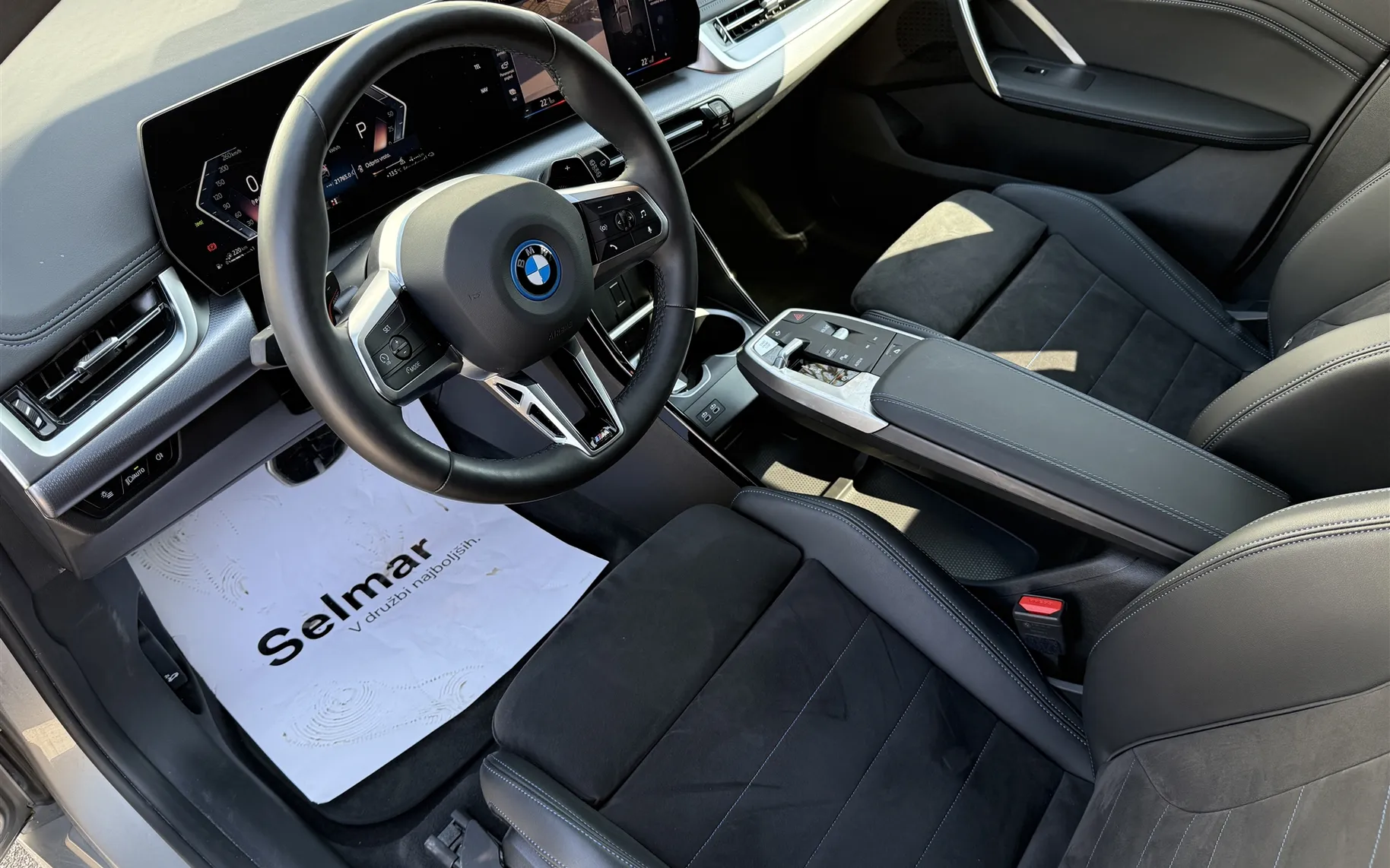 Zunanja slika - BMW X1 - xDrive30e - 6