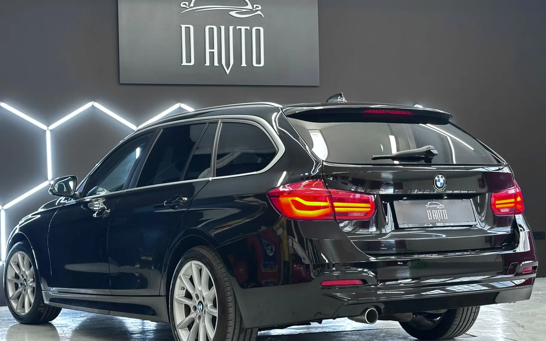 Zunanja slika - BMW serija 3 Touring: - 318d Touring LED+NAVI+KAMERA+AVTOMATIK - 6