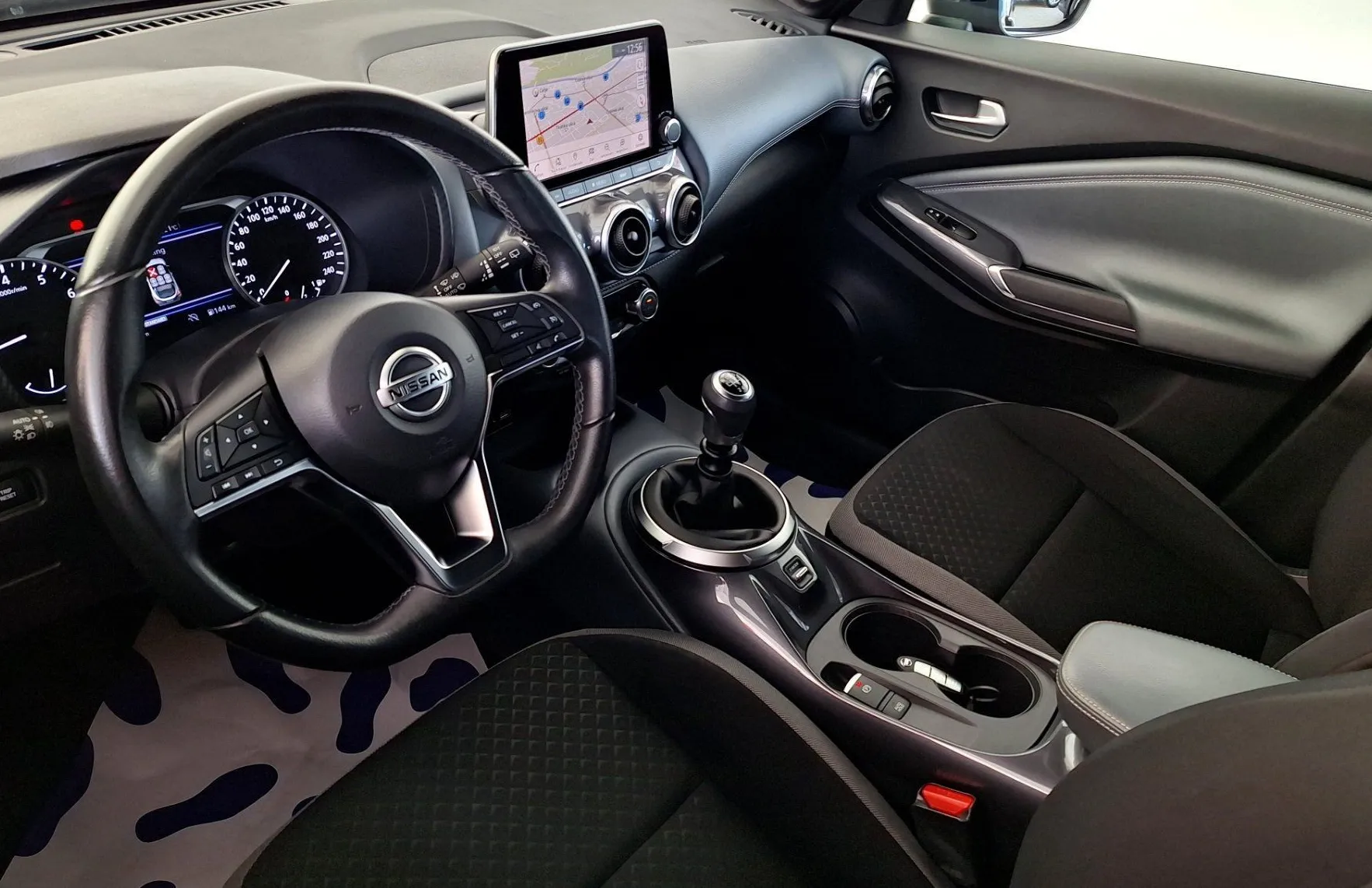 Zunanja slika - Nissan Juke - 1.0 DIG-T N-Connecta•Slovensko vozilo•NAVI•KAMER.. - 9