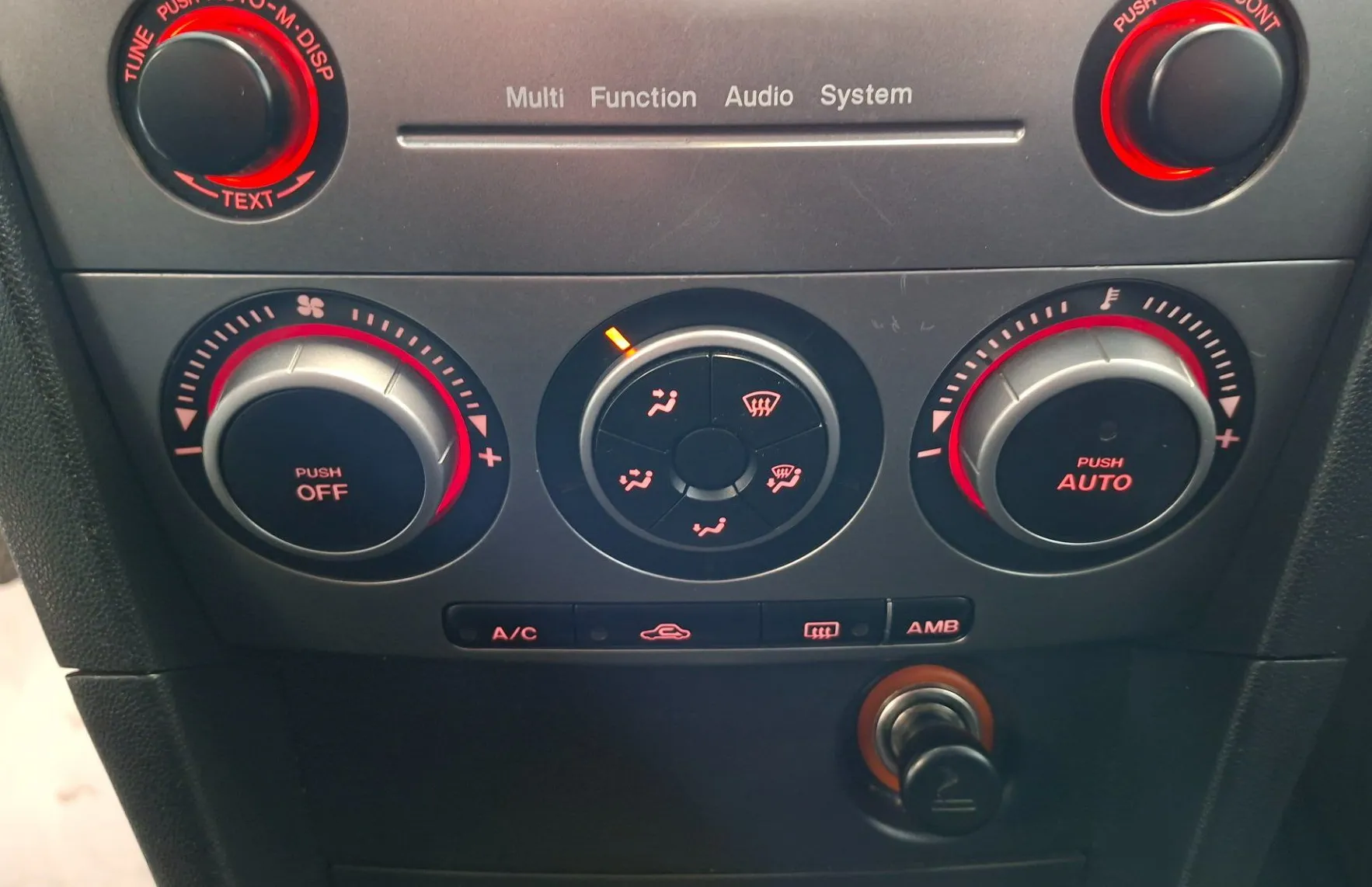 Zunanja slika - Mazda Mazda3 - Sport 1.6i-HITRI KREDIT-LEANPAY-ODLIČEN- - 11