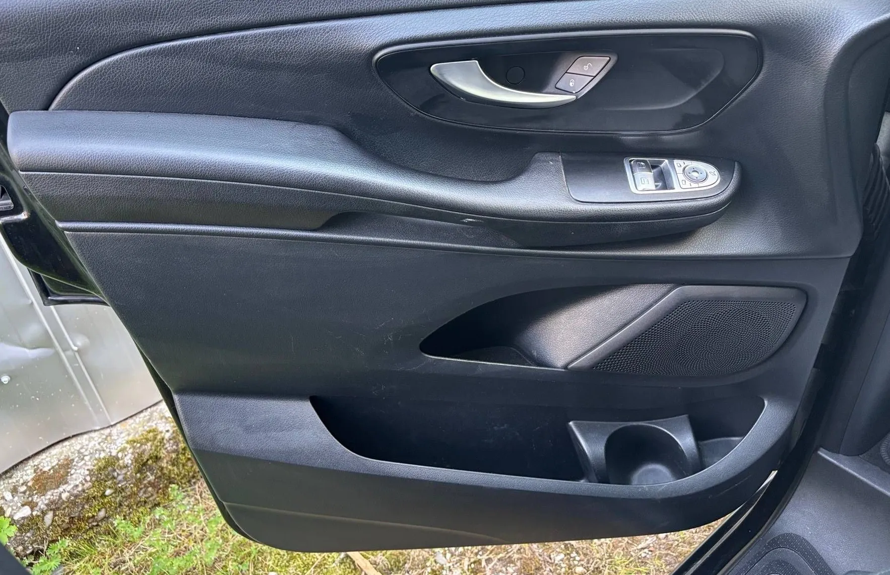 Zunanja slika - Mercedes-Benz V-Razred - V 250d DOLGI AMG-LINE FUL LED NAVI TEMP KAM - 13