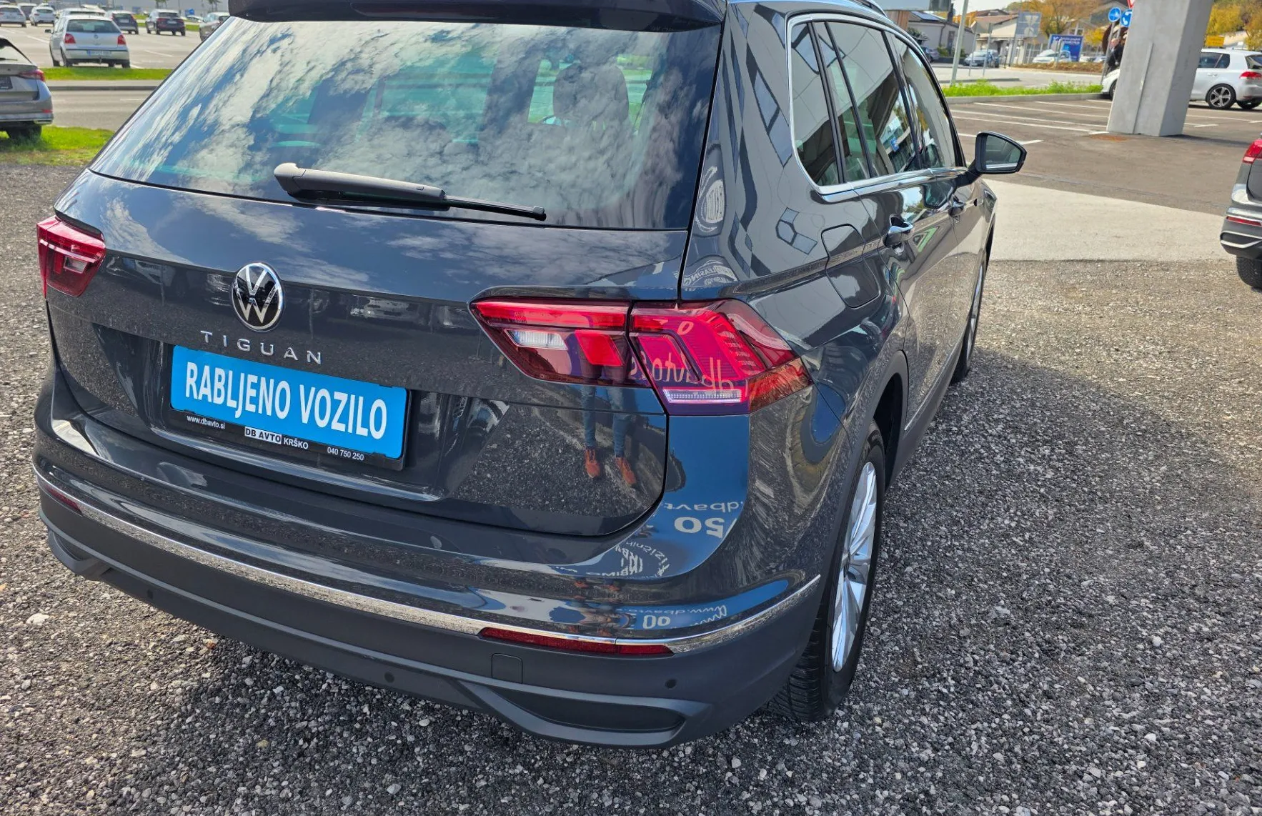 Zunanja slika - Volkswagen Tiguan - 2.0 TDI BMT Life DSG. oprema v opombah - 3